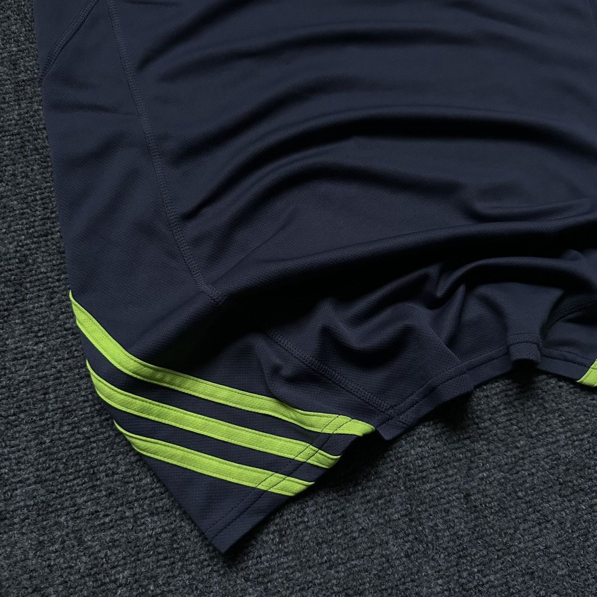 Adidas VTG Adidas Tank Top Size S Hype Trend Staff Pick 00s USA Size US S / EU 44-46 / 1 - 10 Thumbnail