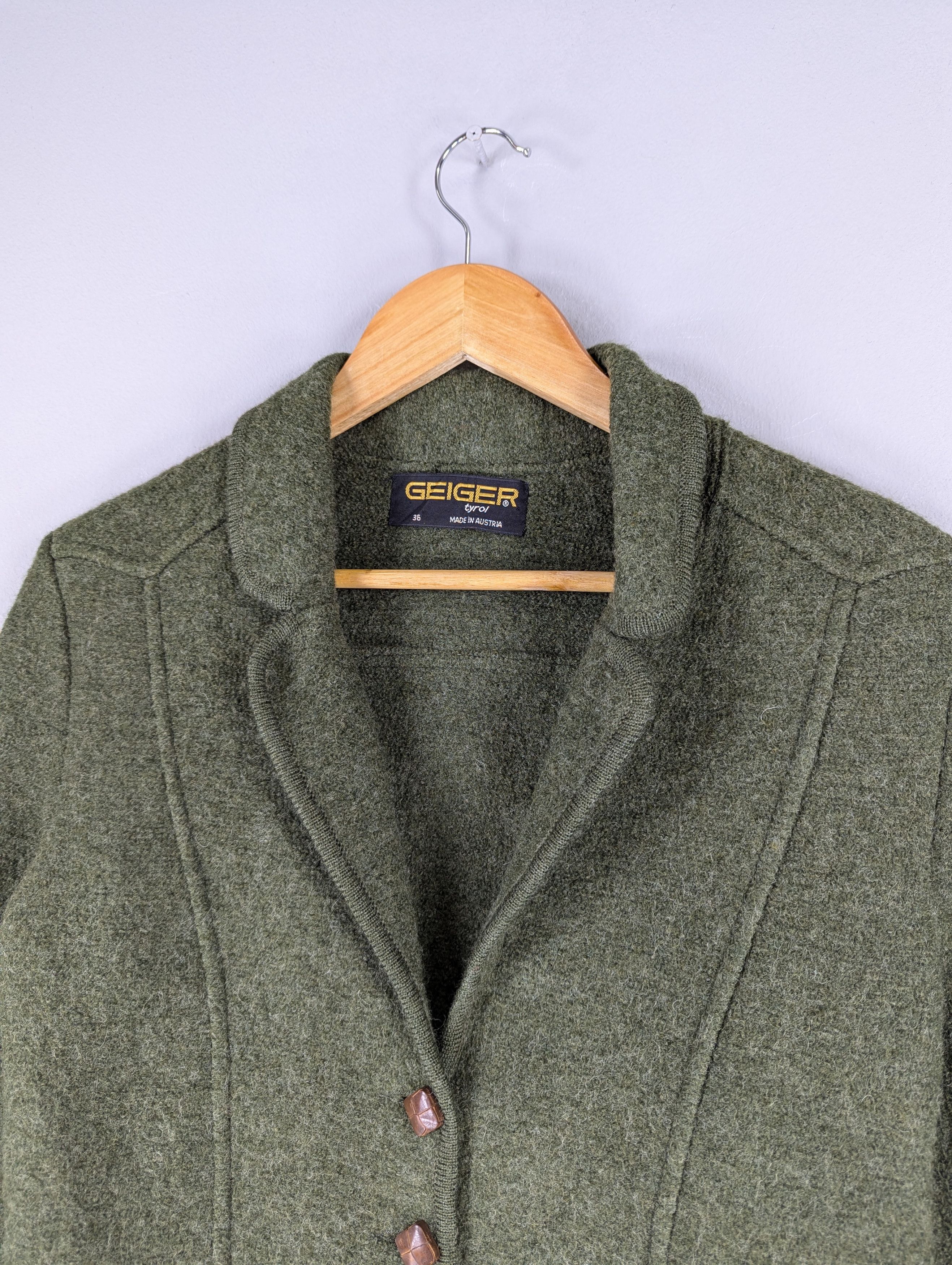 Designer Vintage 90s GEIGER Tyrol Wool Green Blazer Jacket Size XS / US 0-2 / IT 36-38 - 4 Thumbnail