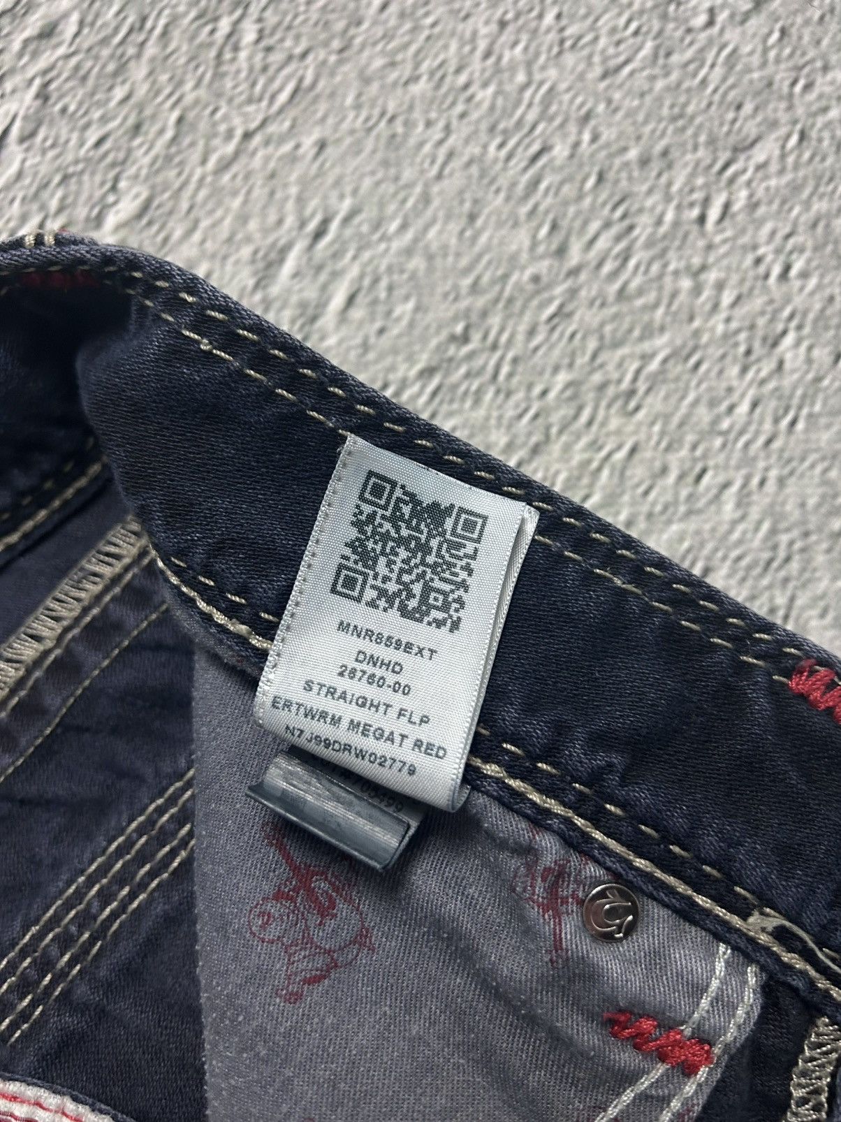 True Religion True Religion VAMP navy blue jeans red stitch contrast Y2K Size US 34 / EU 50 - 10 Thumbnail