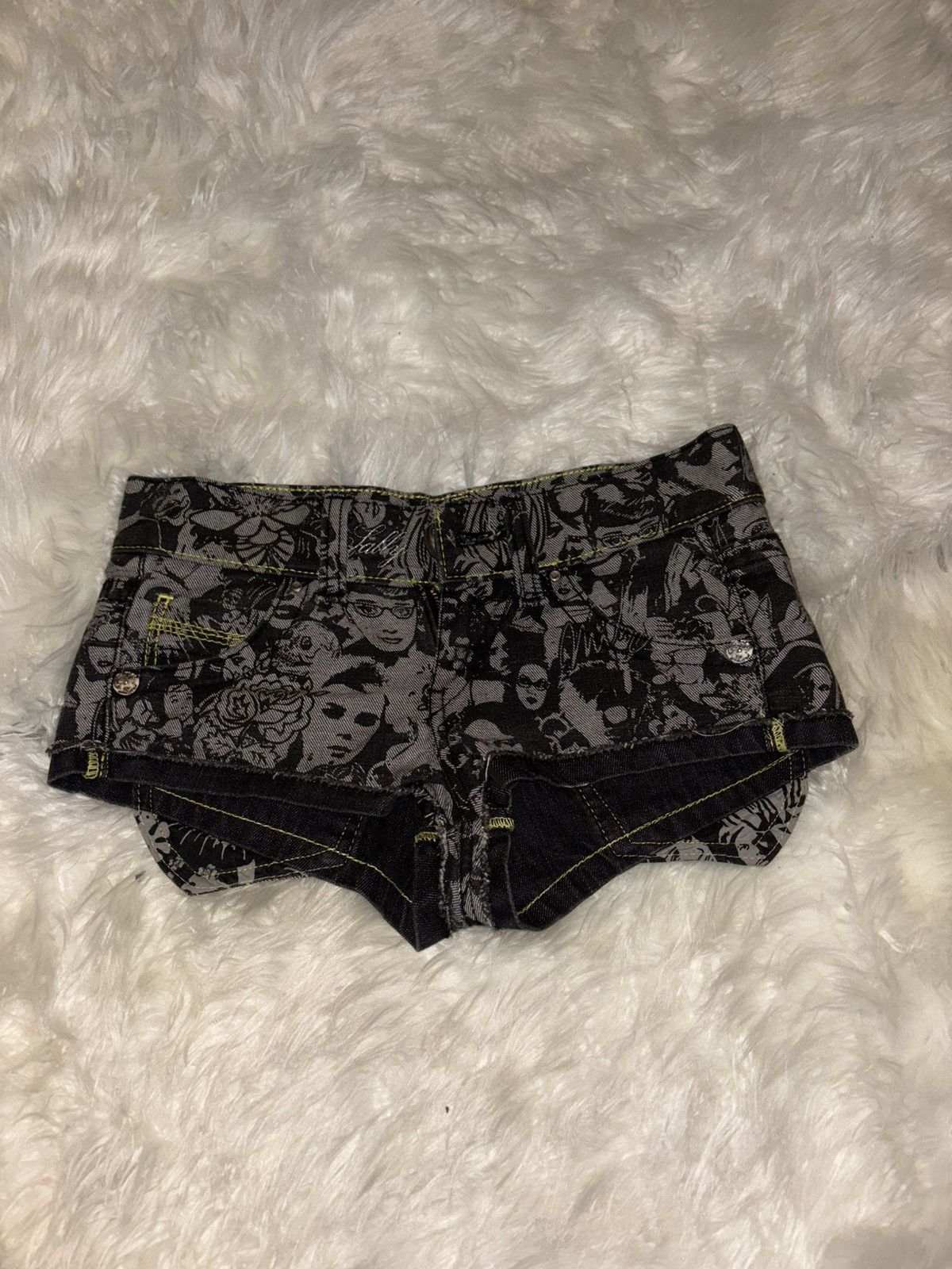 Miss Sixty × Vintage Miss Sixty Y2K Pop Art Micro Shorts - Size 25 Size 25" / US 0 / IT 36 - 1 Thumbnail