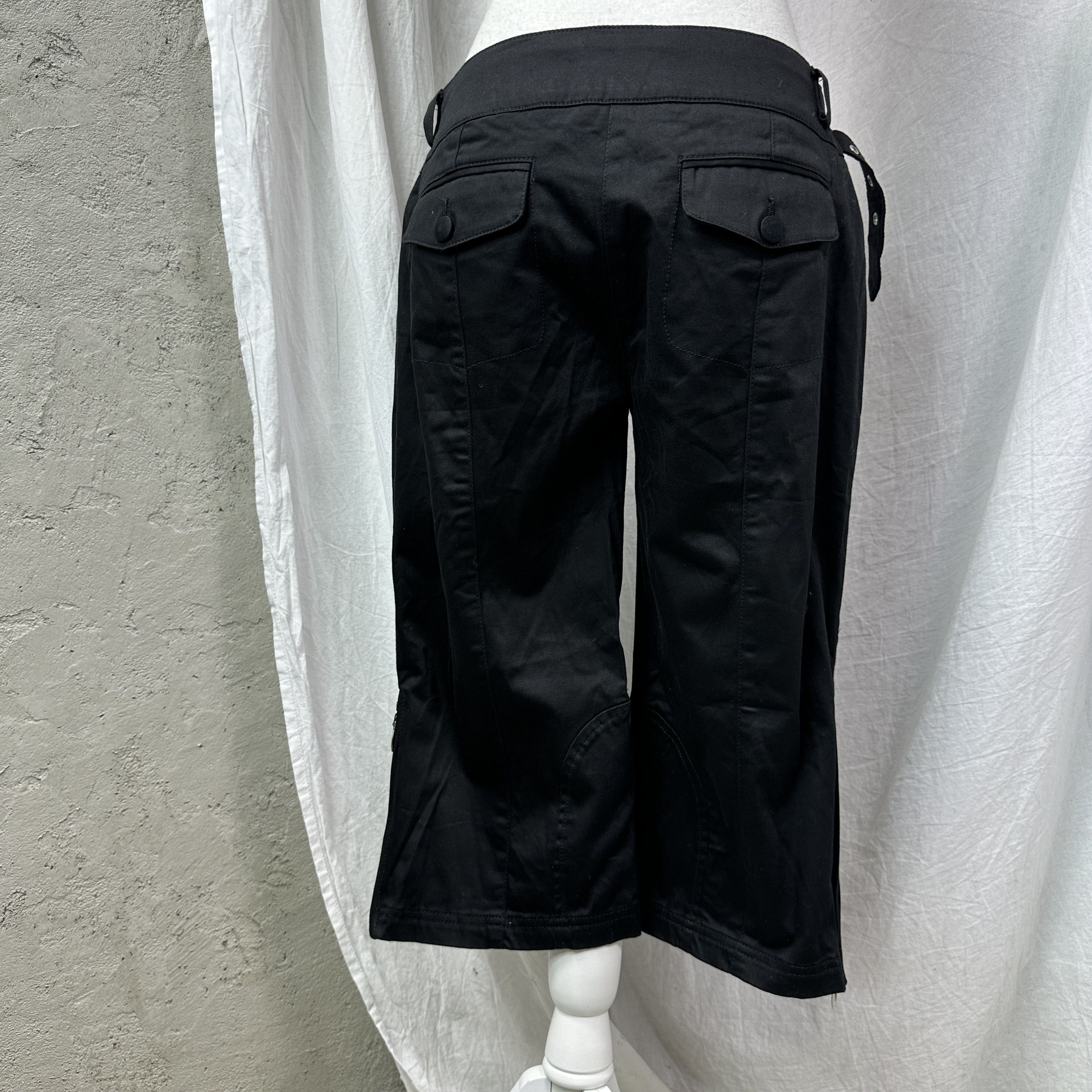 Vintage Vintage Casual Preppy Capri Buckled Shorts 00s Size 26" / US 2 / IT 38 - 4 Thumbnail