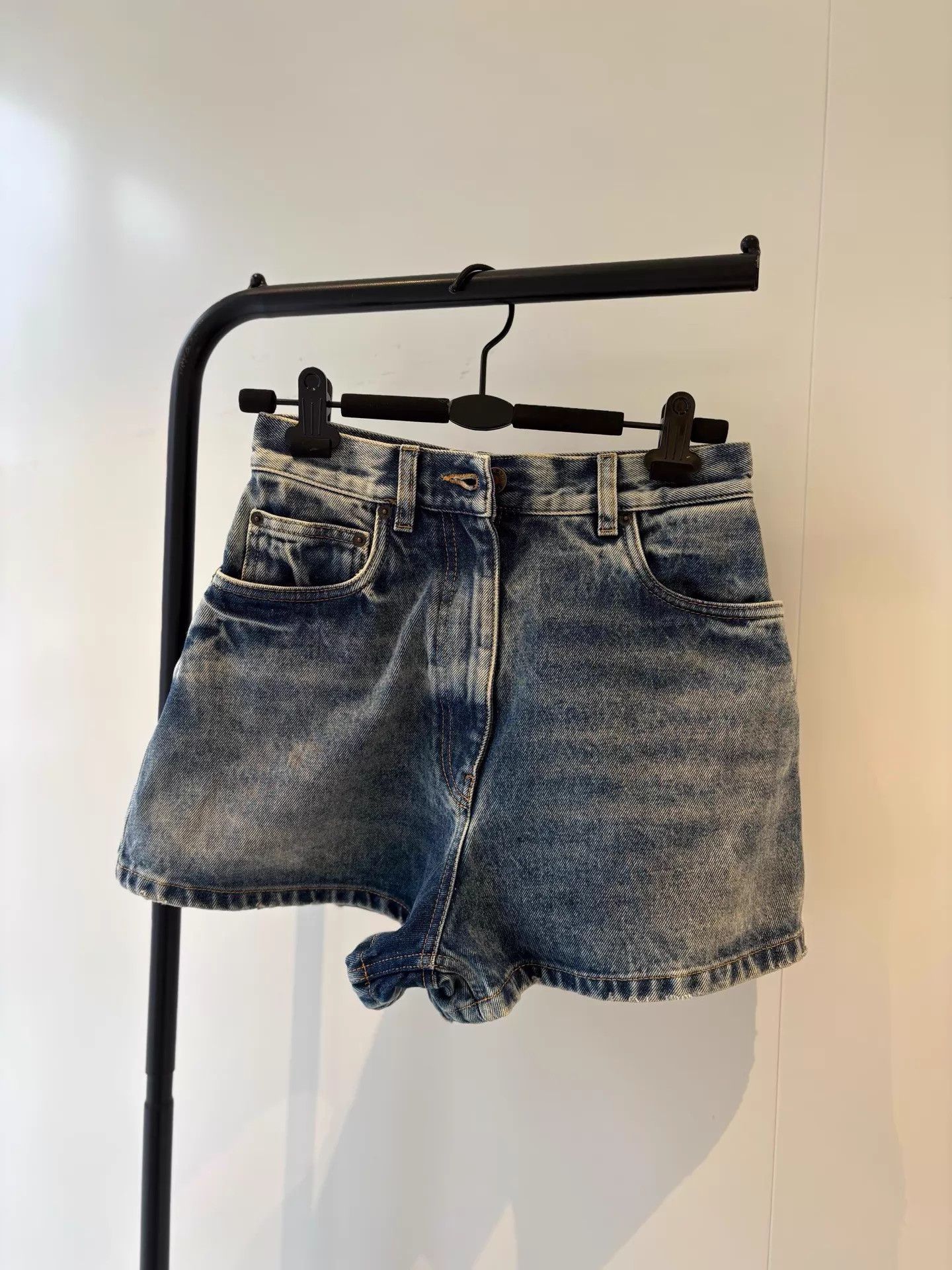 Prada Prada Vintage Blue Denim Shorts 25 Size 25" / US 0 / IT 36 - 6 Thumbnail