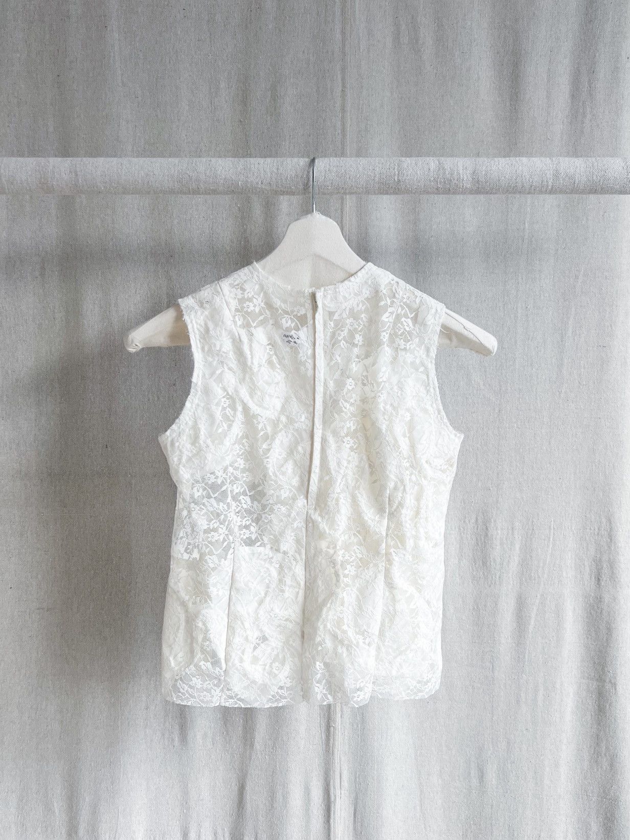 Comme des Garcons Comme des Garcons AW15 Tailored Lace Blouse Size S / US 4 / IT 40 - 6 Thumbnail