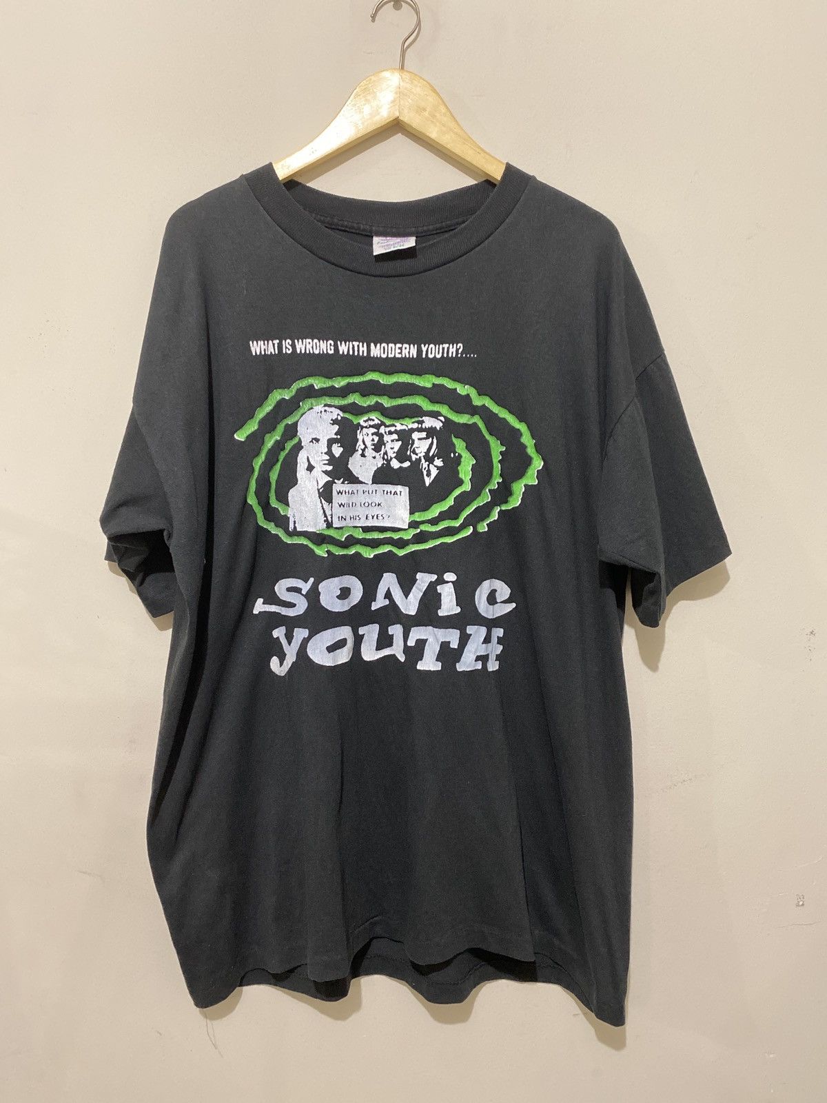 Band Tees × Vintage Vintage sonic youth what is wrong with modern youth shirt Size US XXL / EU 58 / 5 - 1 Thumbnail