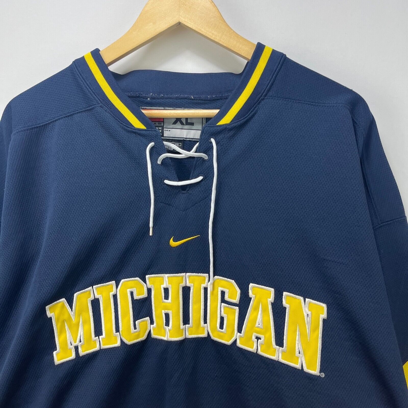 Nike × Vintage Vintage 90s Nike Swoosh Michigan Wolverines University XL Size US XL / EU 56 / 4 - 3 Thumbnail