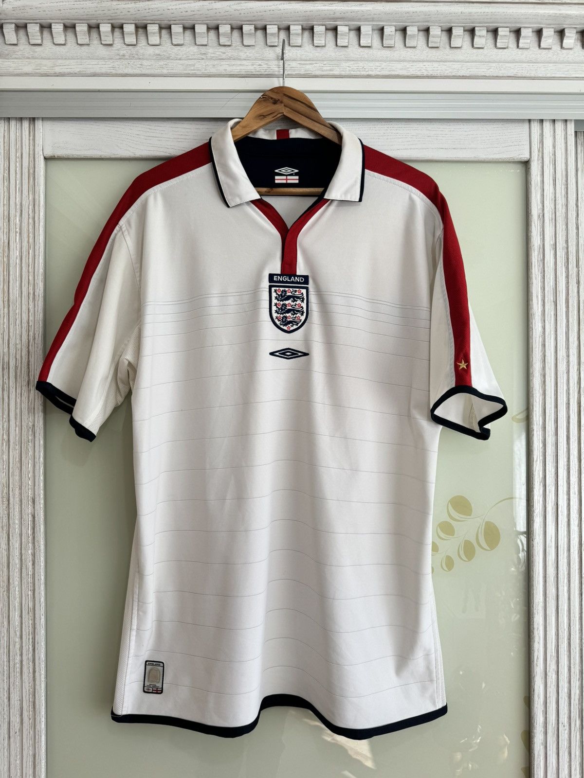 Umbro × Vintage Vintage England 2004-2005 Home Soccer Jersey Football Kit Size US L / EU 52-54 / 3 - 1 Thumbnail
