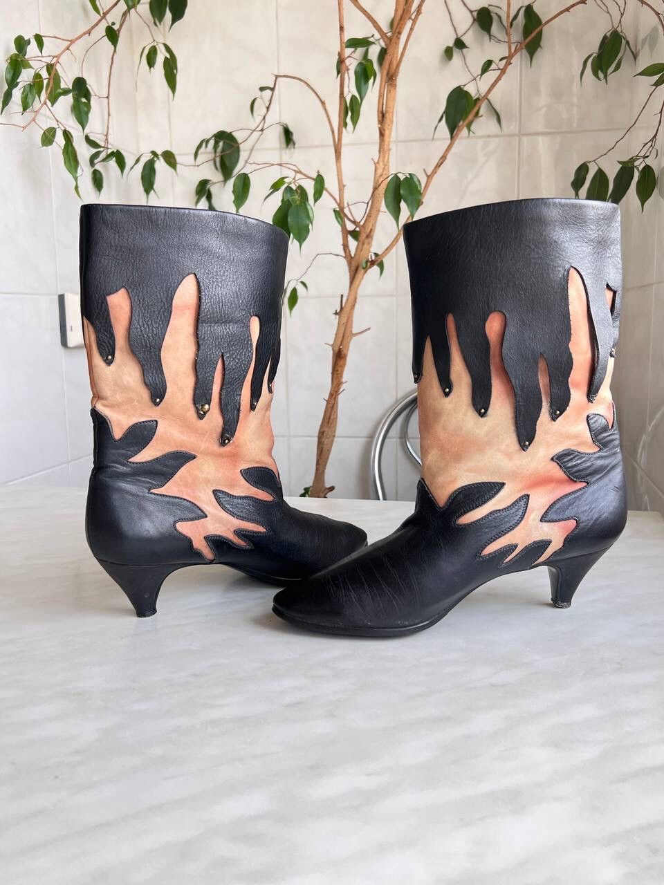 Genuine Leather × Vintage Vintage Black Flame Fire Leather High Woman's Boots Heels Size US 7 / IT 37 - 10 Thumbnail