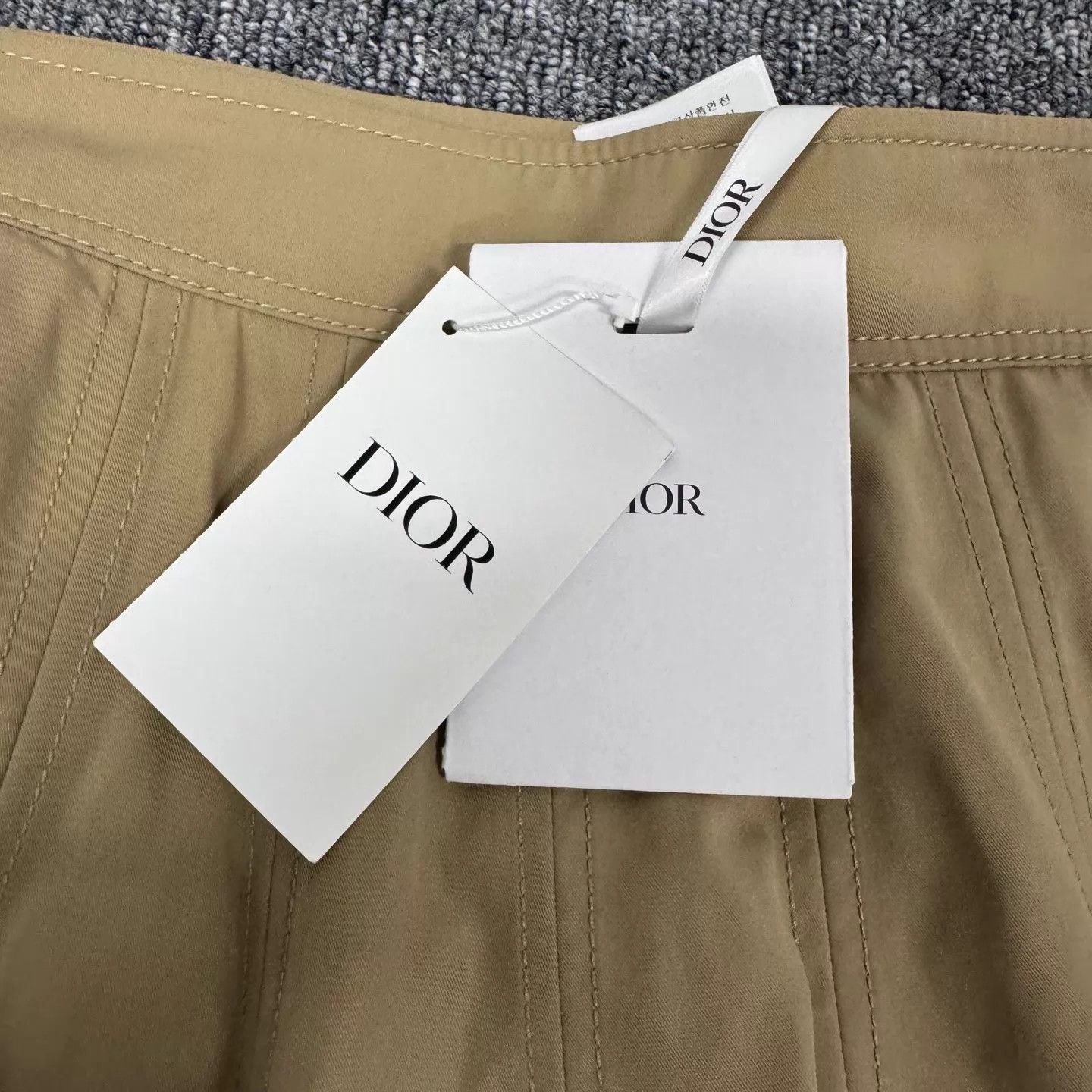 Dior Dior Women's High-Waist Pleated Khaki Skirt 38 Size 27" / US 4 / IT 40 - 4 Thumbnail