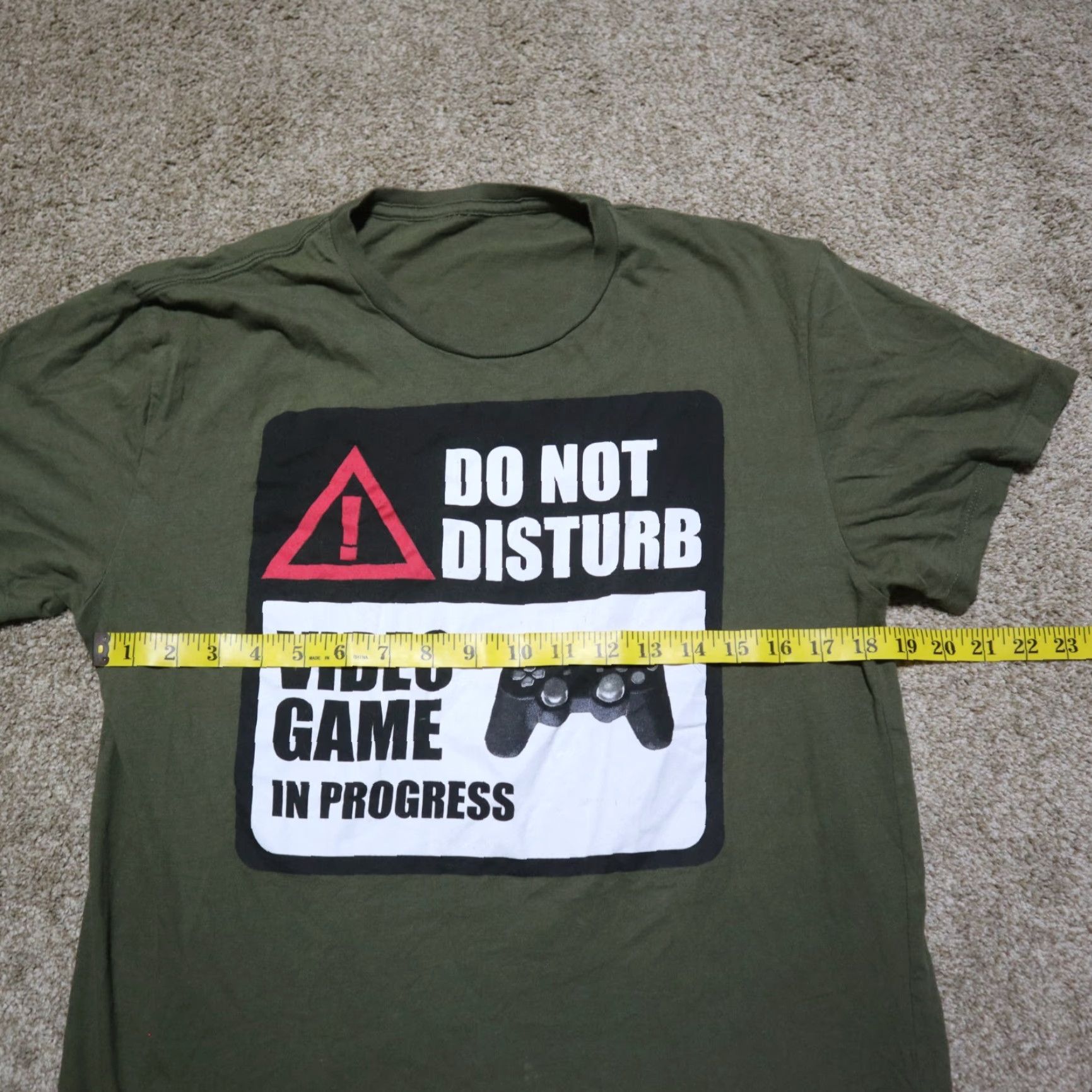 Disturbia Do Not Disturb Video Game In Progress Shirt Mens M Green 90s Video Games Crazy Dog T-Shirts Size US M / EU 48-50 / 2 - 3 Thumbnail