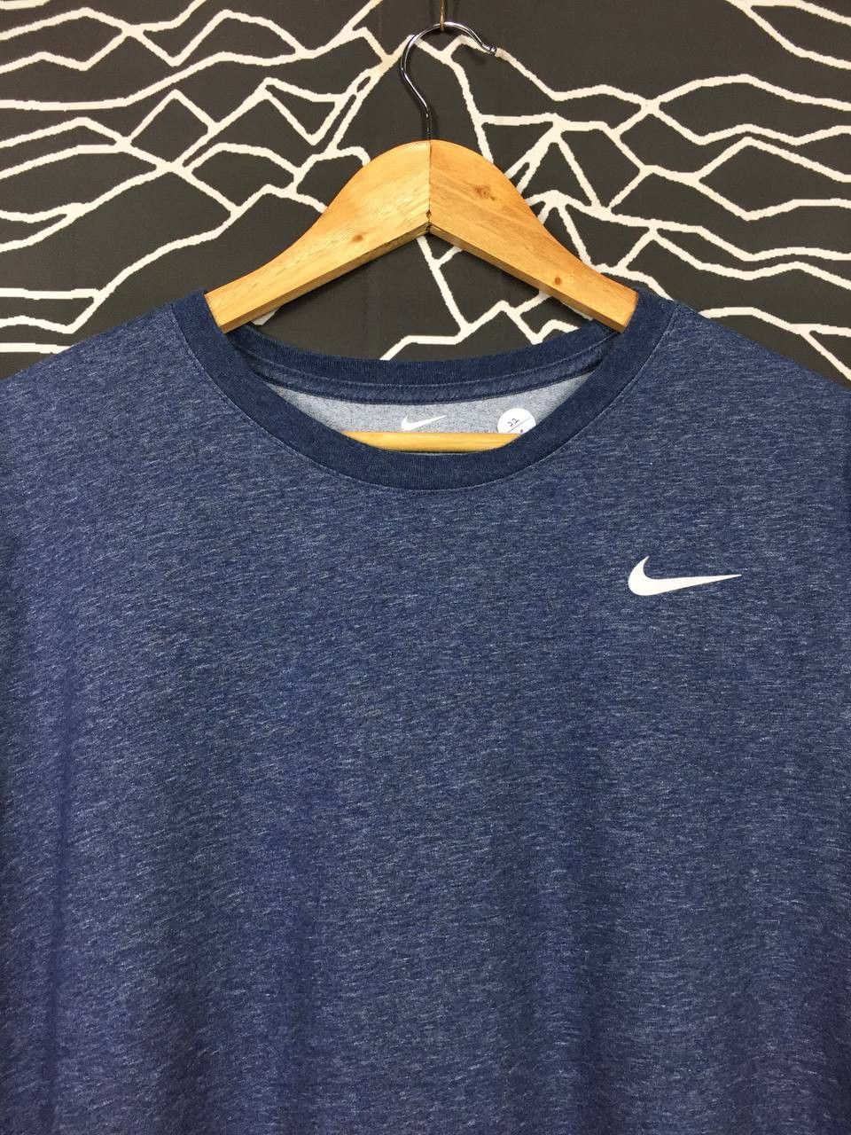 Nike × Vintage The Nike Tee Swoosh Logo Dri-Fit Sportswear Tee Size US L / EU 52-54 / 3 - 3 Thumbnail