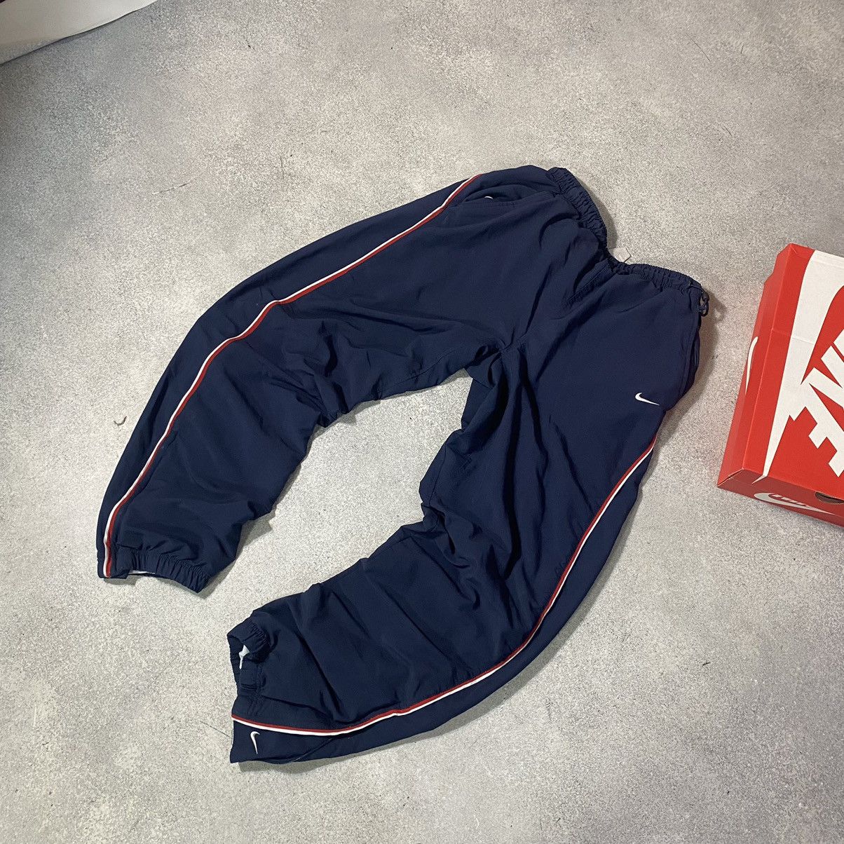 Nike Vintage nike track pants y2k sweatpants Size US 34 / EU 50 - 1 Thumbnail