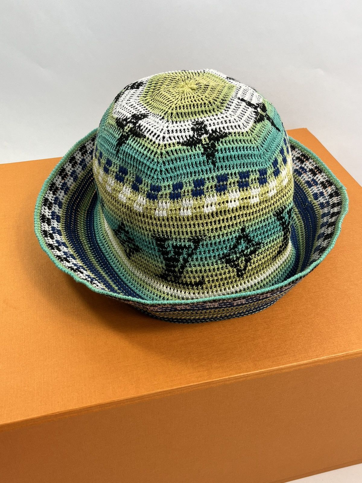 Louis Vuitton LV CROCHET STRIPE BUCKET HAT Size ONE SIZE - 3 Thumbnail