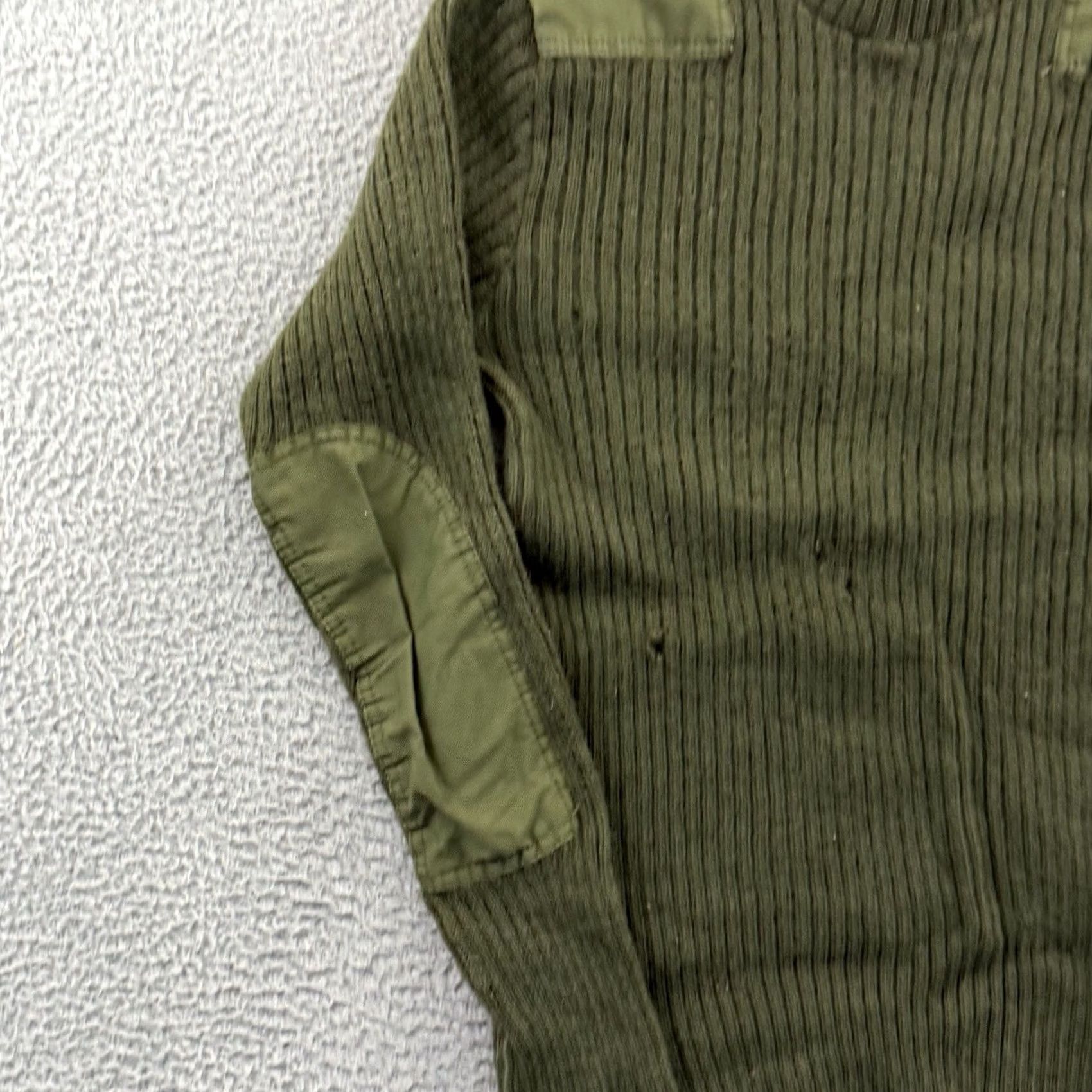 Vintage VINTAGE L.L. Bean Sweater Mens XL Green Pullover Sweatshirt Knit Wool Crew Neck Army 90s Size US XL / EU 56 / 4 - 4 Thumbnail