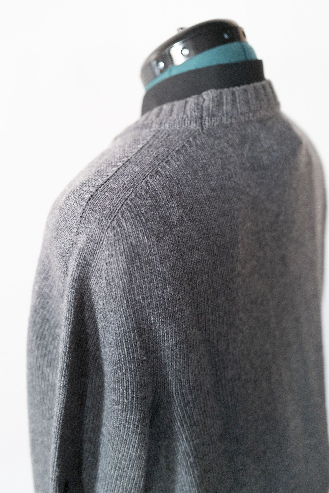 Stone Island STONE ISLAND KNIT SWEATER GREY SZ XL Size US XL / EU 56 / 4 - 3 Thumbnail