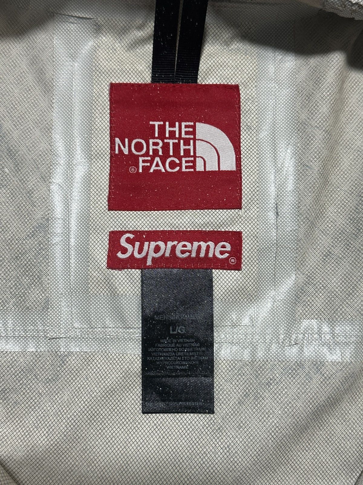 Supreme × The North Face Supreme x The North Face SS12 Venture Jacket Size US L / EU 52-54 / 3 - 6 Thumbnail