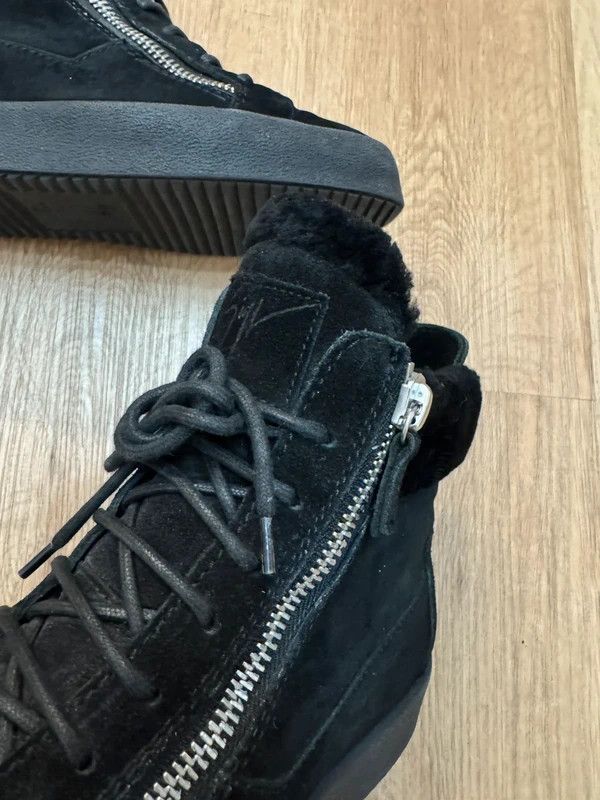 Giuseppe Zanotti Giuseppe Zanotti Kriss Winter May London Fur Shearling 38,5 Size US 8.5 / IT 38.5 - 12 Thumbnail