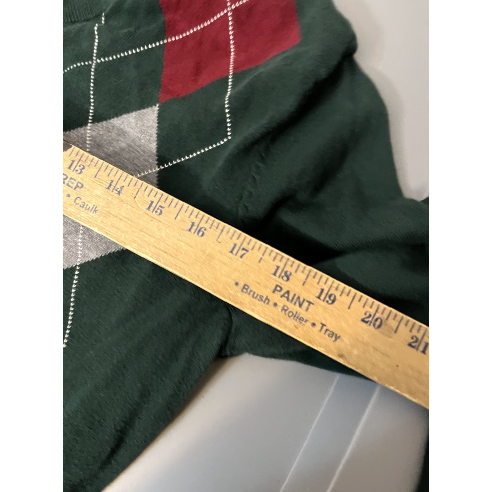 Old Navy Old Navy Sweater Men Argyle Vneck Size M Green Red White Size US M / EU 48-50 / 2 - 5 Thumbnail