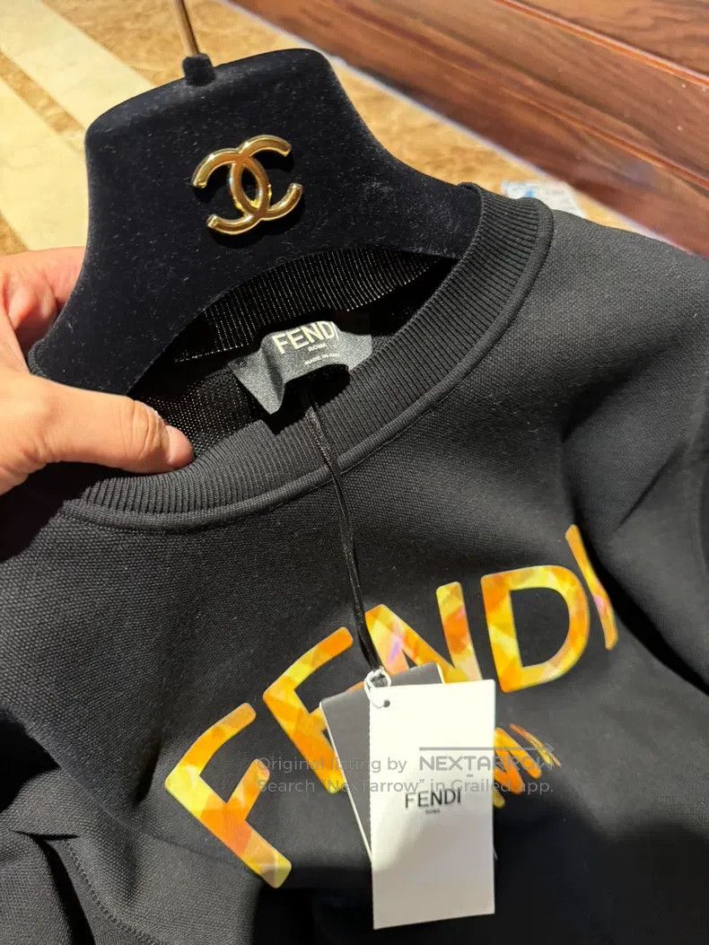 Fendi Fendi Classic Unisex Logo Sweatshirt, Colorful Brand Logo Size US L / EU 52-54 / 3 - 4 Thumbnail