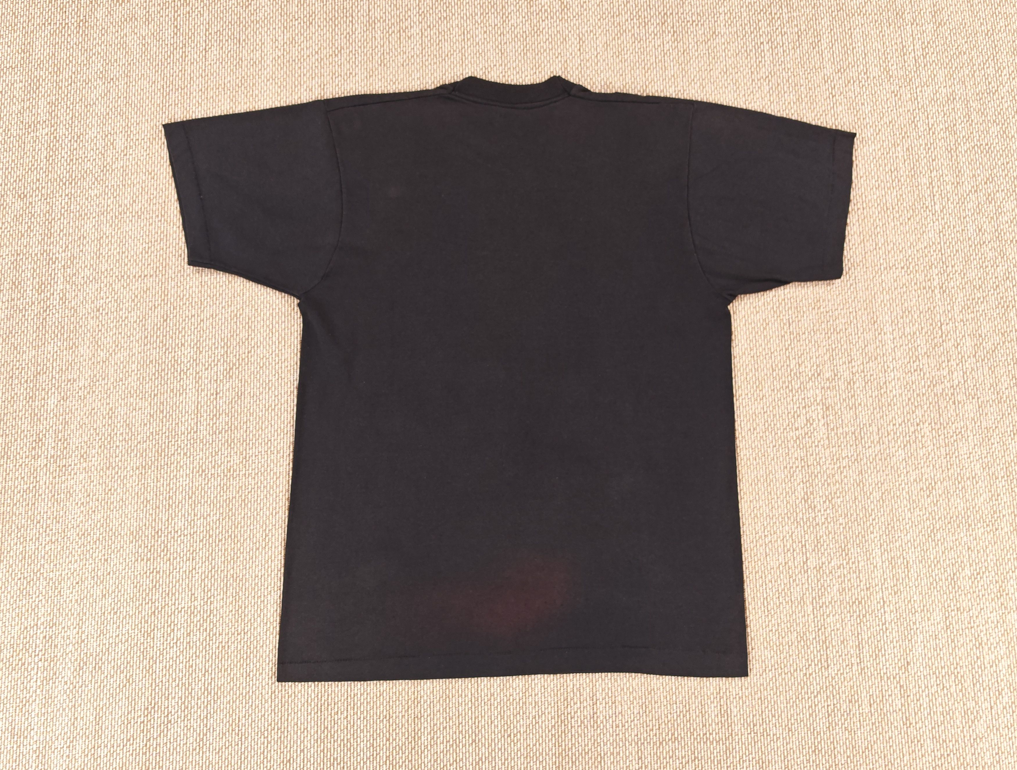 Vintage Vintage 1990s Family Tree Of Rock N Roll Tee Size US L / EU 52-54 / 3 - 2 Thumbnail