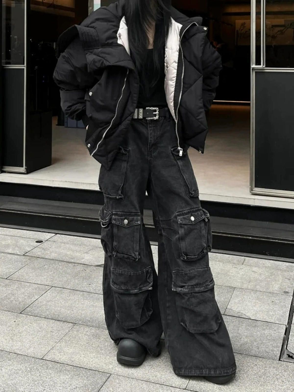 Jean Black Baggy Distressed Cargo Jeans, Wide Leg Pants Size US 32 / EU 48 - 2 Thumbnail