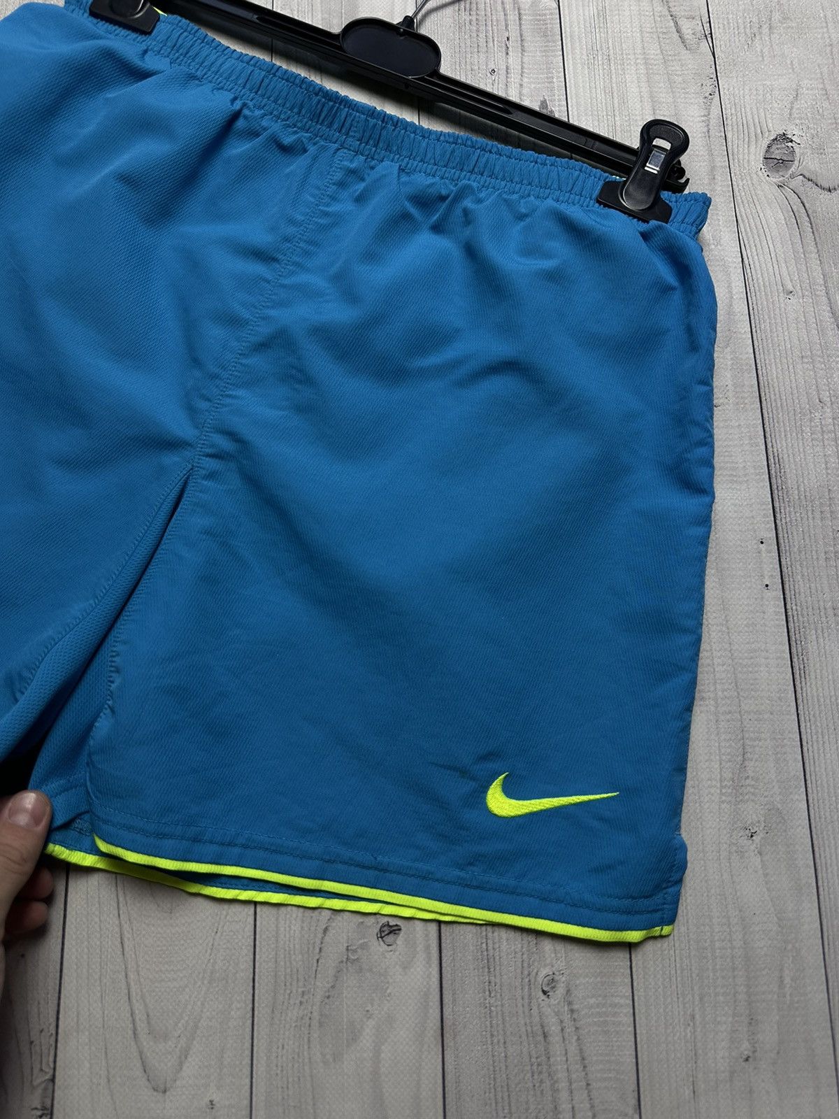 Vintage Vintage Nike Barcelona soccer shorts blue rare size S Size US 29 - 2 Thumbnail