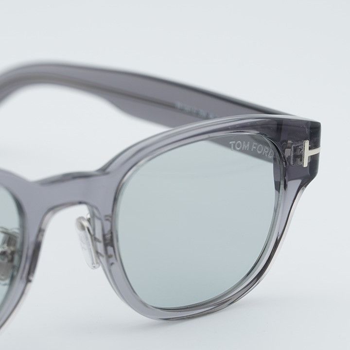 Tom Ford FT1041-D 20A Sunglasses Grey Square Frame display picture 1