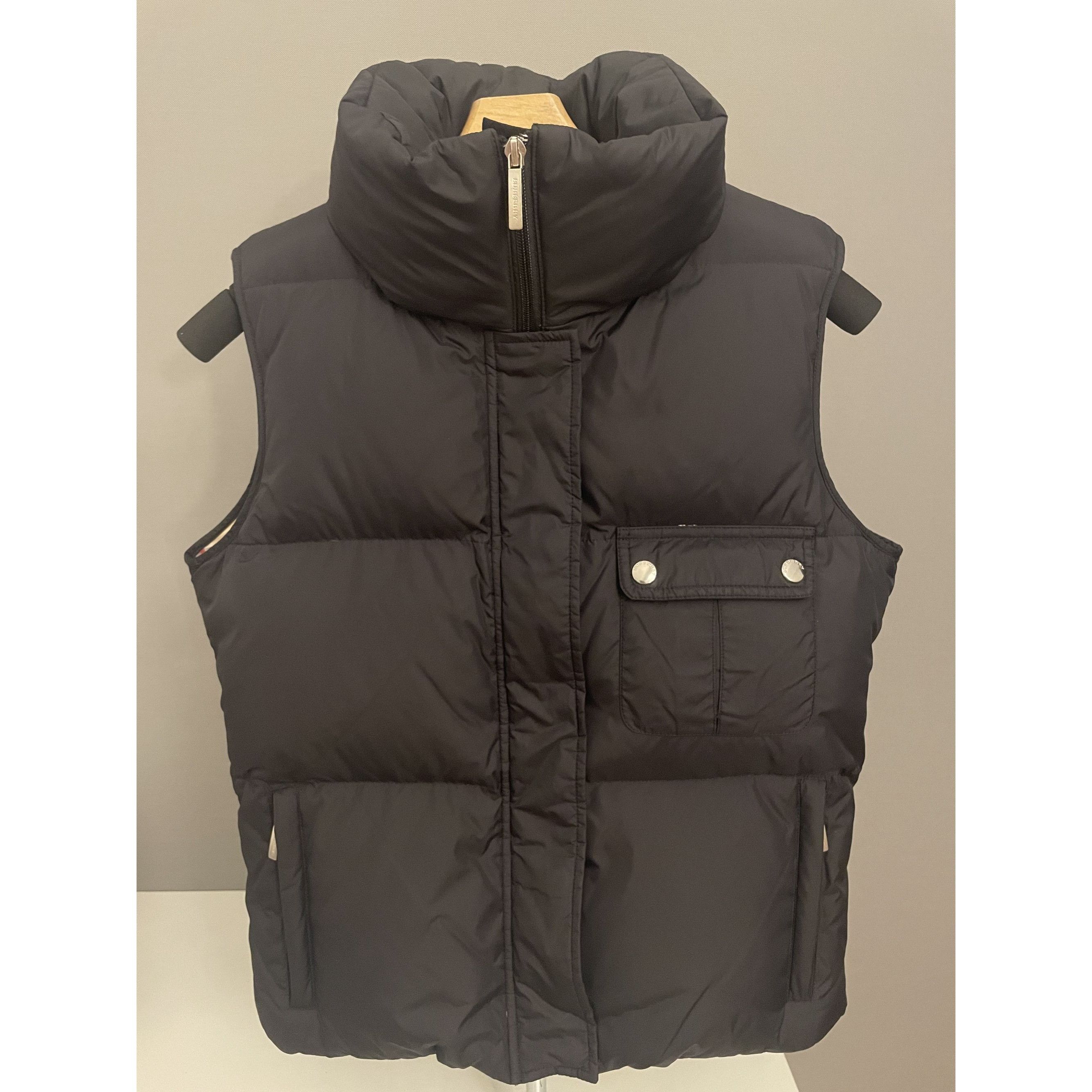 Burberry Burberry Black Quilted Down Puffer Vest With High Collar & Z Size S / US 4 / IT 40 - 1 Thumbnail