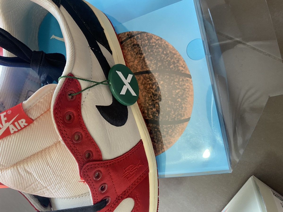 Nike jordan 1 low trophy room Size US 10.5 / EU 43-44 - 11 Thumbnail