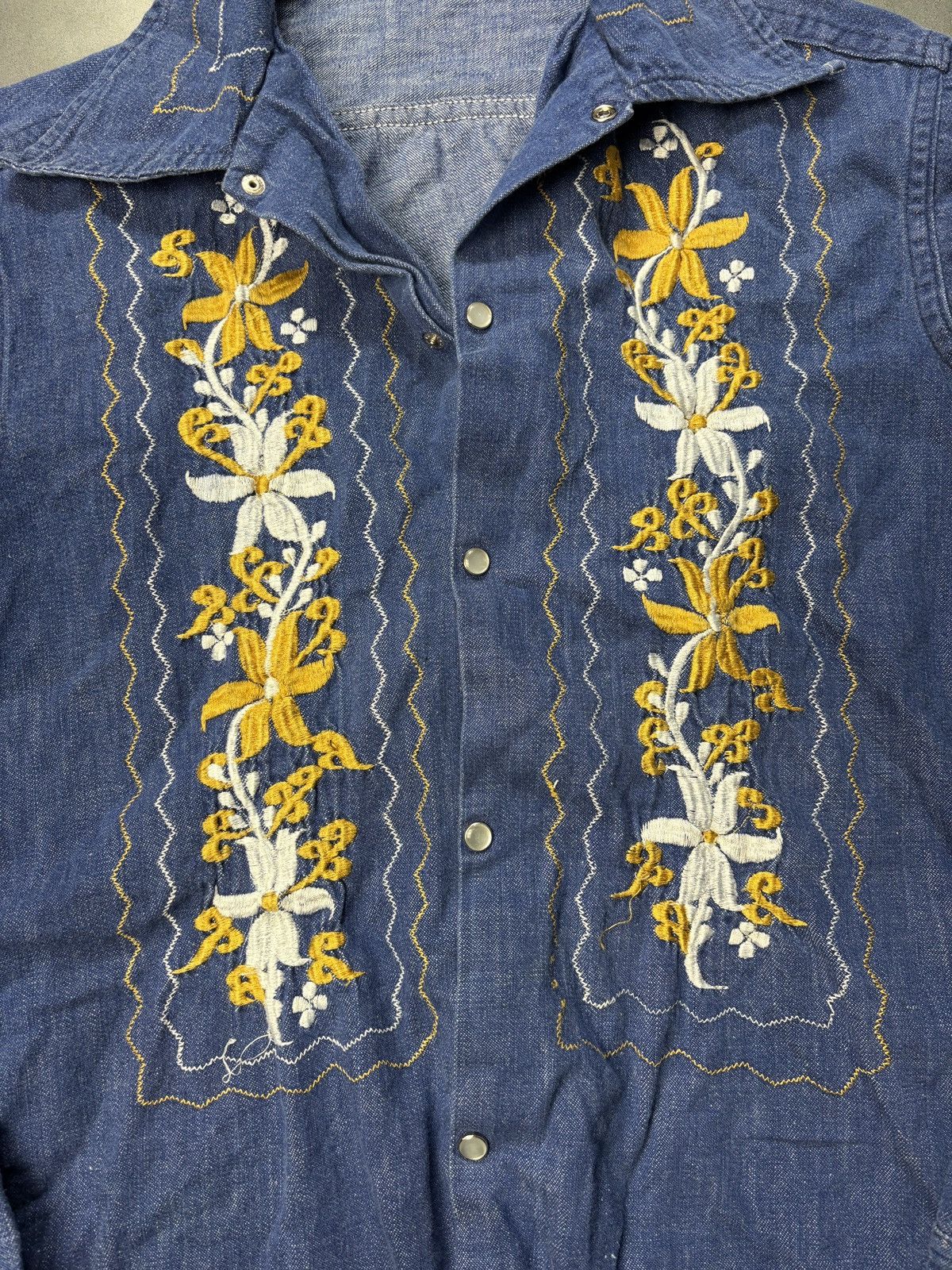 Mexicana × Vintage 1970s Denim Guayabera Shirt Vintage Embroidered Jean Jacket Size US M / EU 48-50 / 2 - 6 Thumbnail