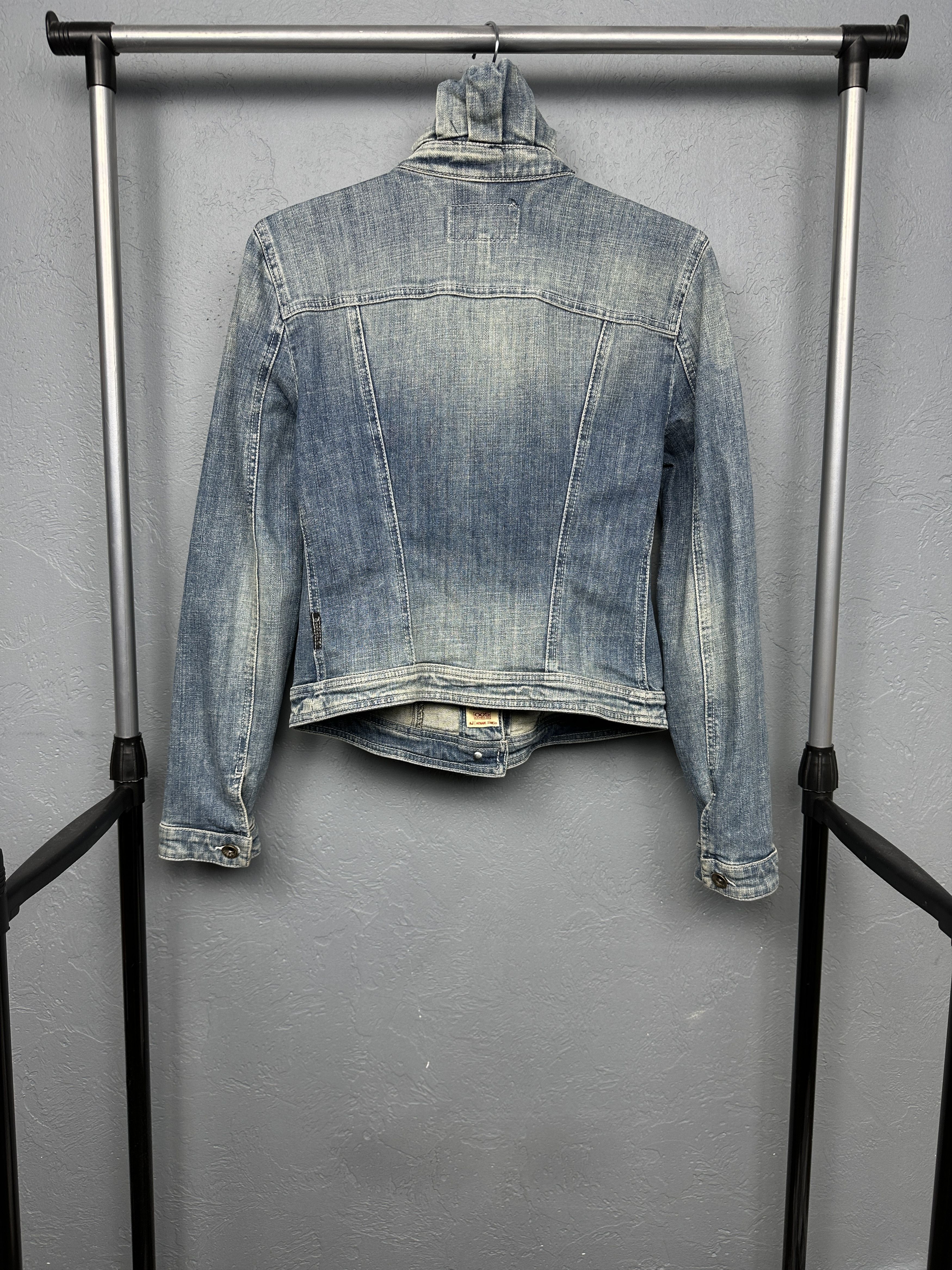 Armani Armani Jeans Vintage Womens Denim Jacket Size M / US 6-8 / IT 42-44 - 7 Thumbnail