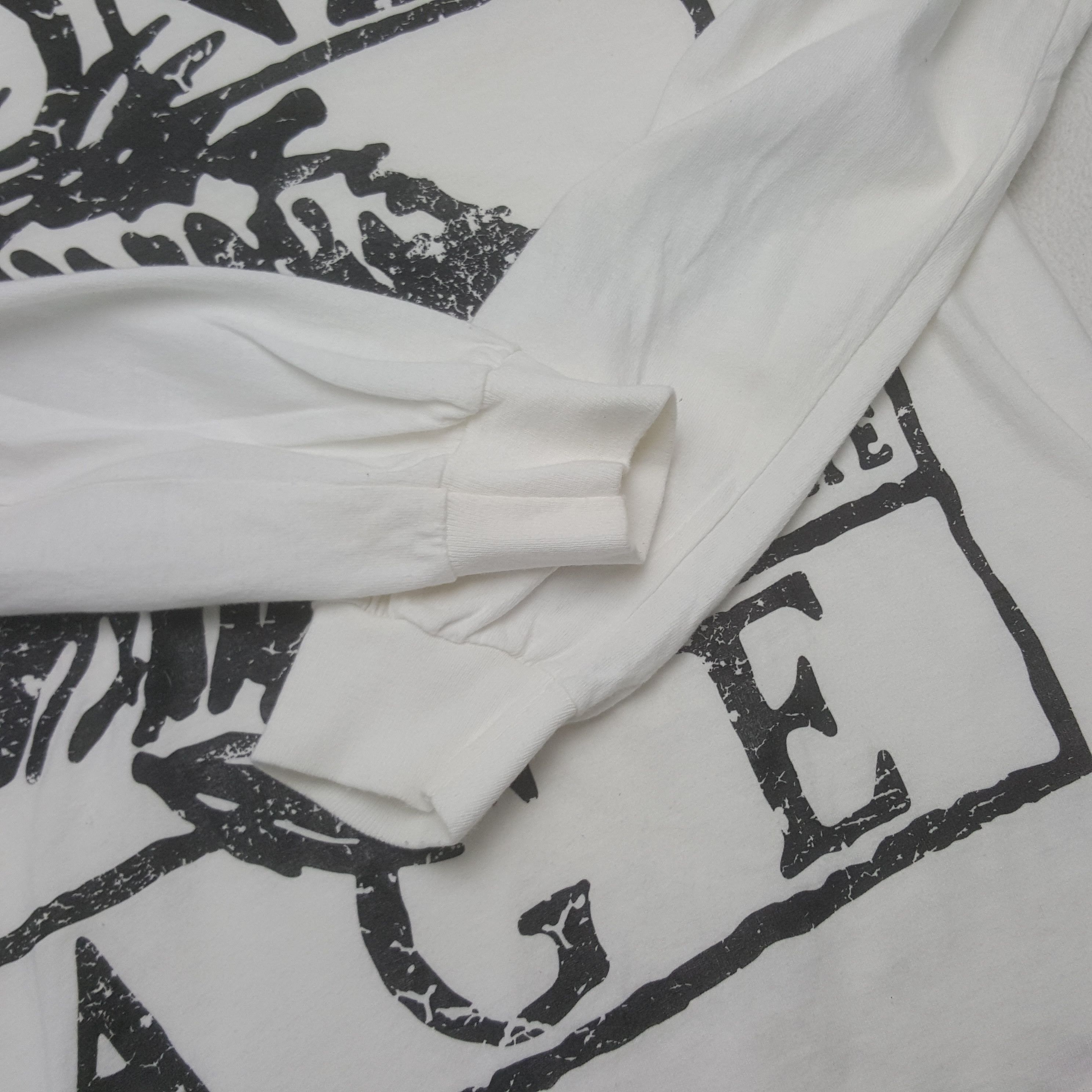 Vintage Vintage Bronze Age Surfing Style Long Sleeve Tshirt Size US M / EU 48-50 / 2 - 7 Thumbnail