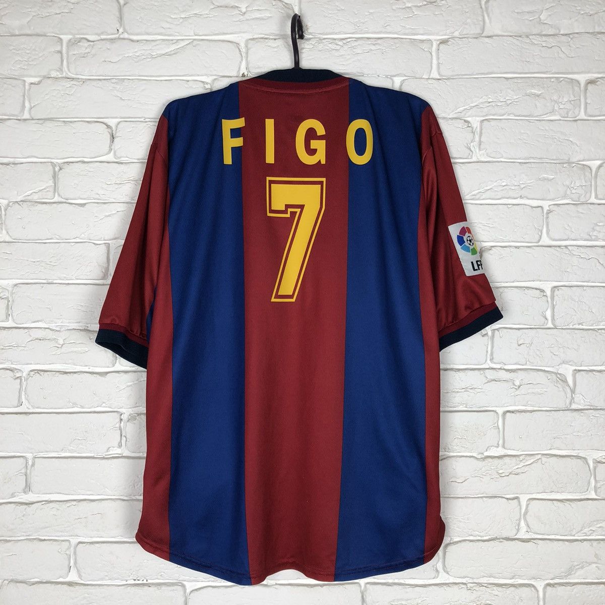 Nike Figo Barcelona Nike 1998 1999 home jersey vintage Size US L / EU 52-54 / 3 - 2 Thumbnail