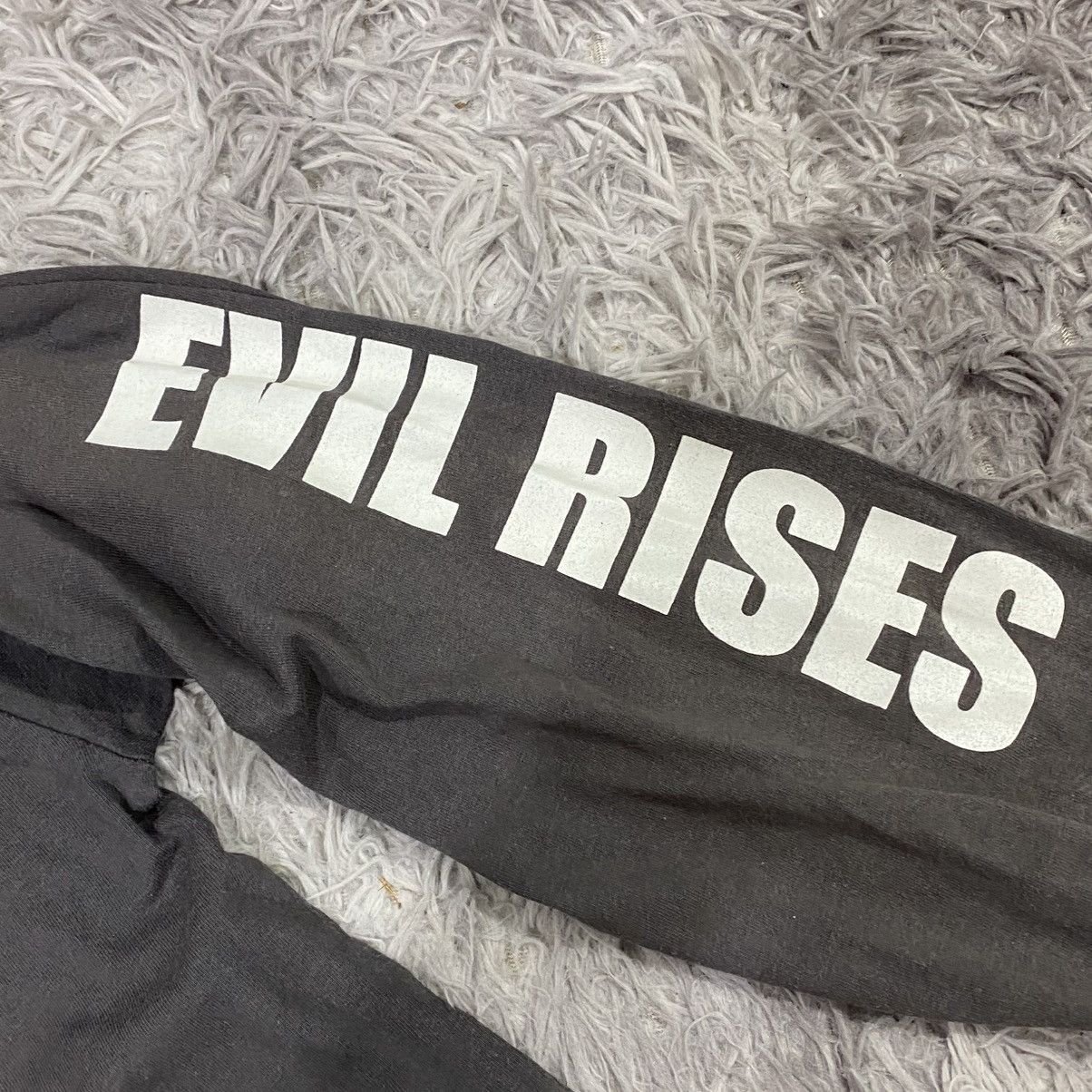Alstyle Vintage Y2K movie darkness fall evil rises film Size US XL / EU 56 / 4 - 5 Thumbnail