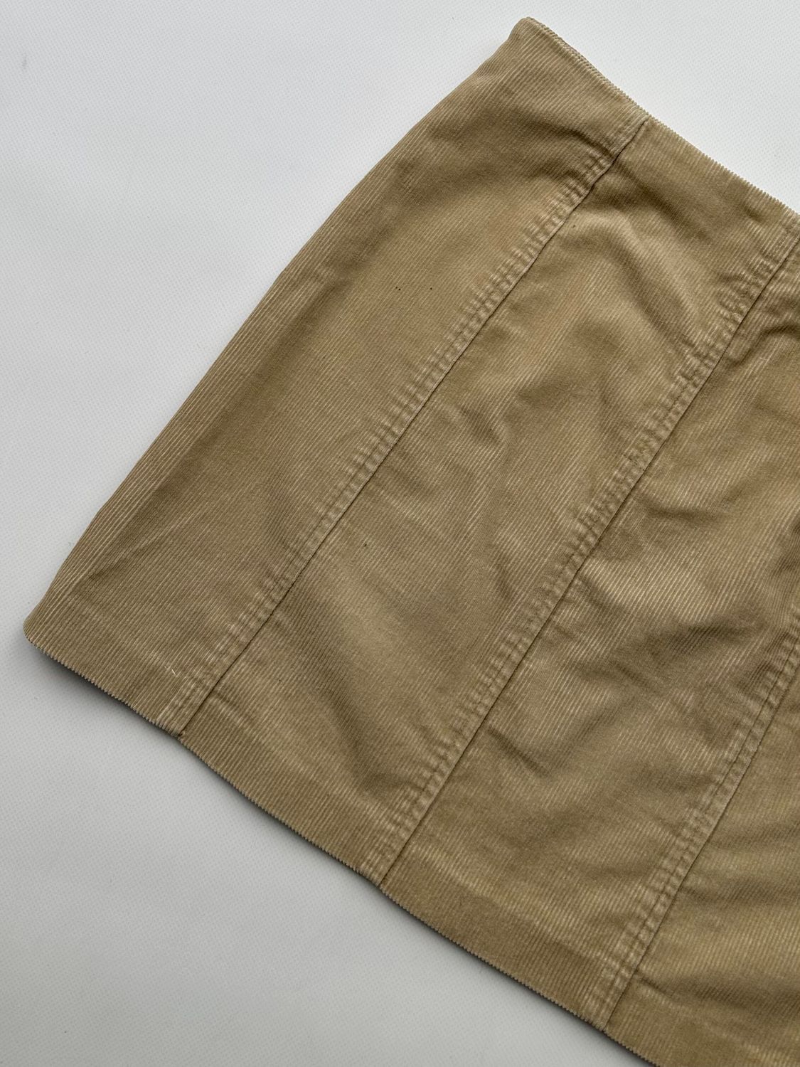 Ralph Lauren Ralph Lauren Vintage Corduroy Mini Skirt (12) Size 28" / US 6 / IT 42 - 6 Thumbnail