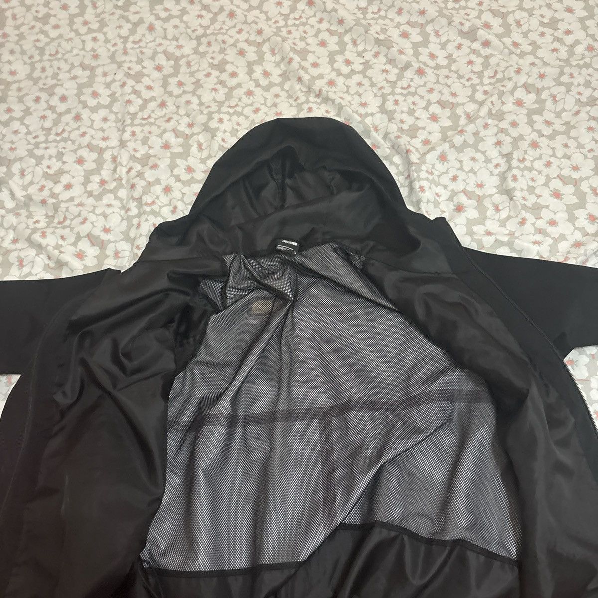 The North Face North face rain coat size XL women’s Size XL / US 12-14 / IT 48-50 - 3 Thumbnail