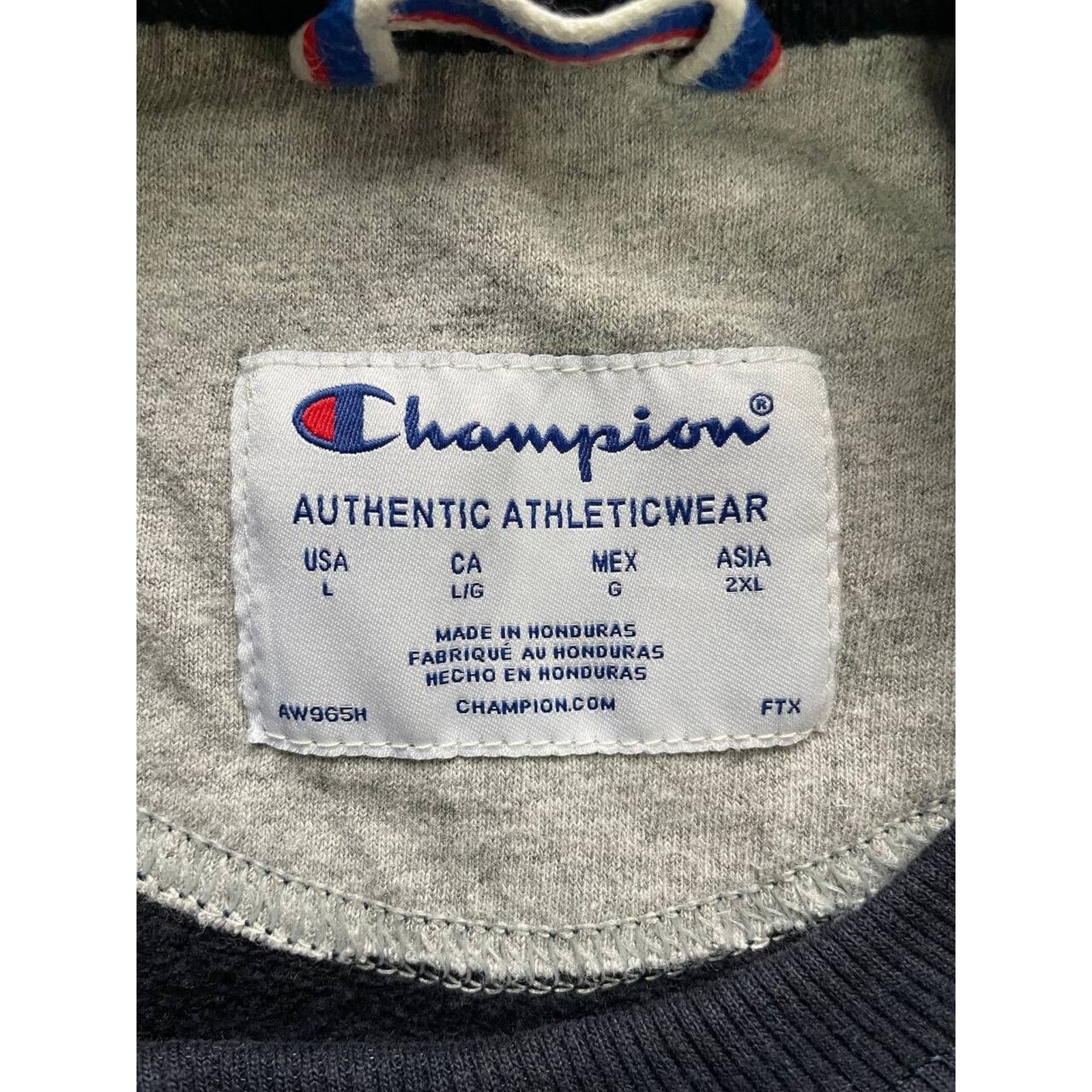 Champion Vintage Champion Navy Blue Crewneck Sweatshirt Size L Size US L / EU 52-54 / 3 - 8 Thumbnail