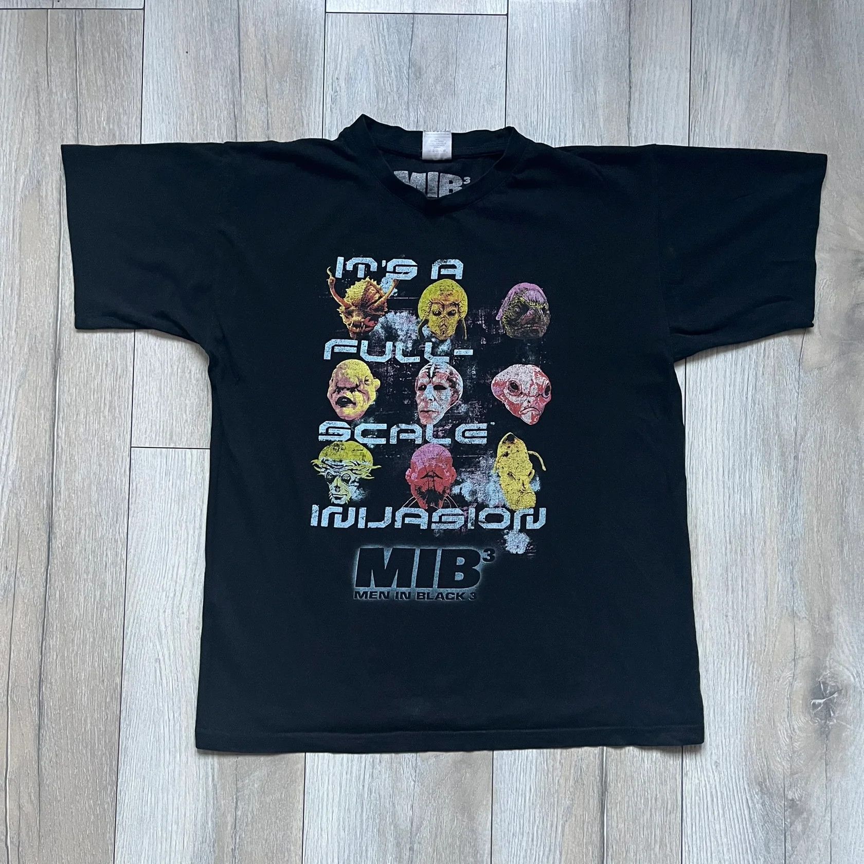 Vintage Men In Black 3 “It’s a Full Scale Invasion” 2012 Tee Size US S / EU 44-46 / 1 - 1 Thumbnail
