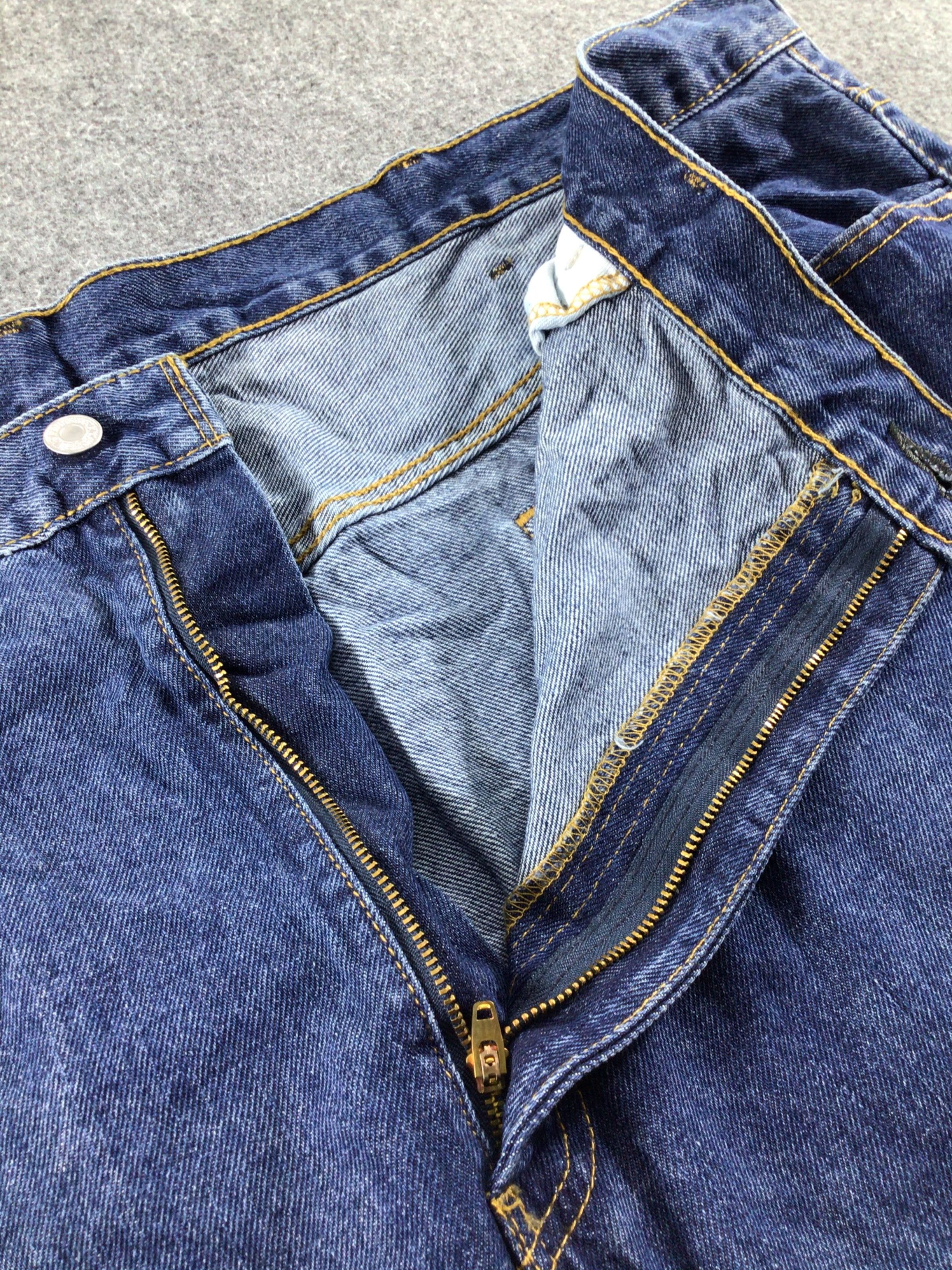 Levi's W48 Vintage Levis 550 Jeans Blue Wash Denim -J534 Size US 44 / EU 60 - 7 Thumbnail