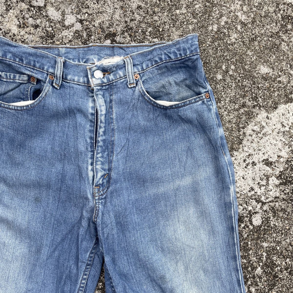 Japanese Brand Vintage Levis White Tag Distressed Denim Jeans Size US 29 - 2 Thumbnail