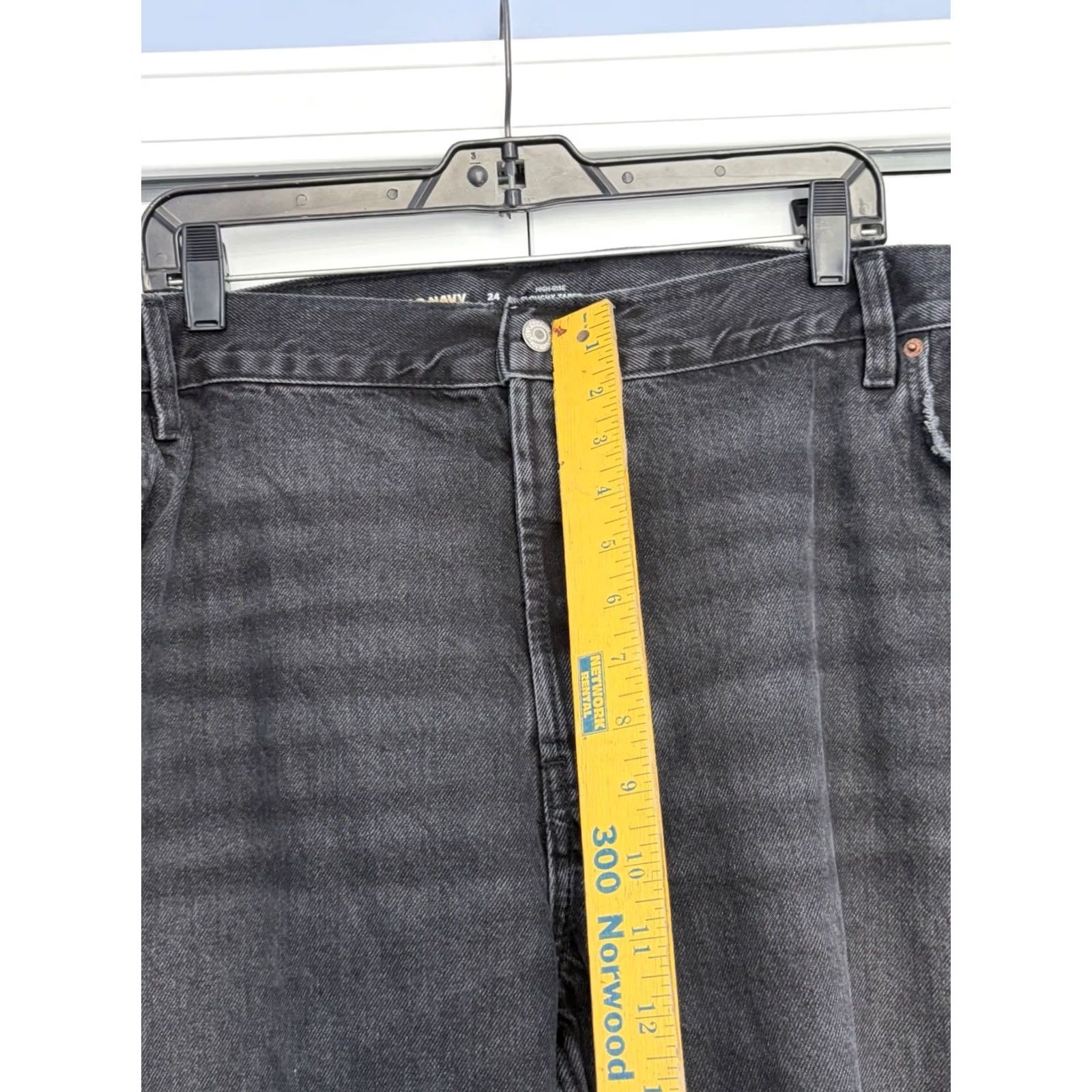 Old Navy NWT Old Navy Black Women's Size 24 High Rise Slouchy Taper Ankle Jeans Size 32" / US 10 / IT 46 - 7 Thumbnail