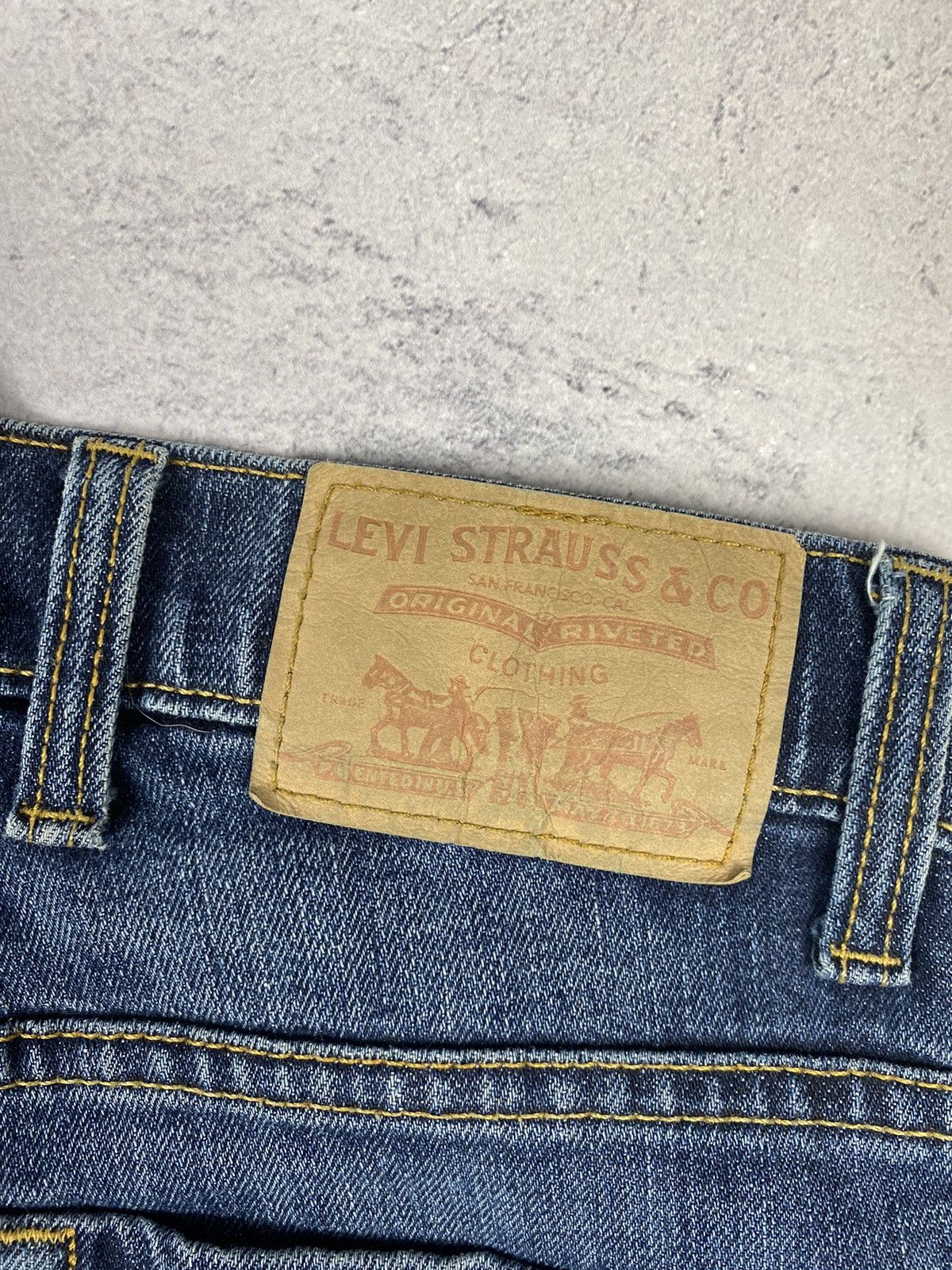 Levi's × Vintage Vintage 00s Levis Dark Blue Wash Denim Jeans y2k Size 25" / US 0 / IT 36 - 3 Thumbnail