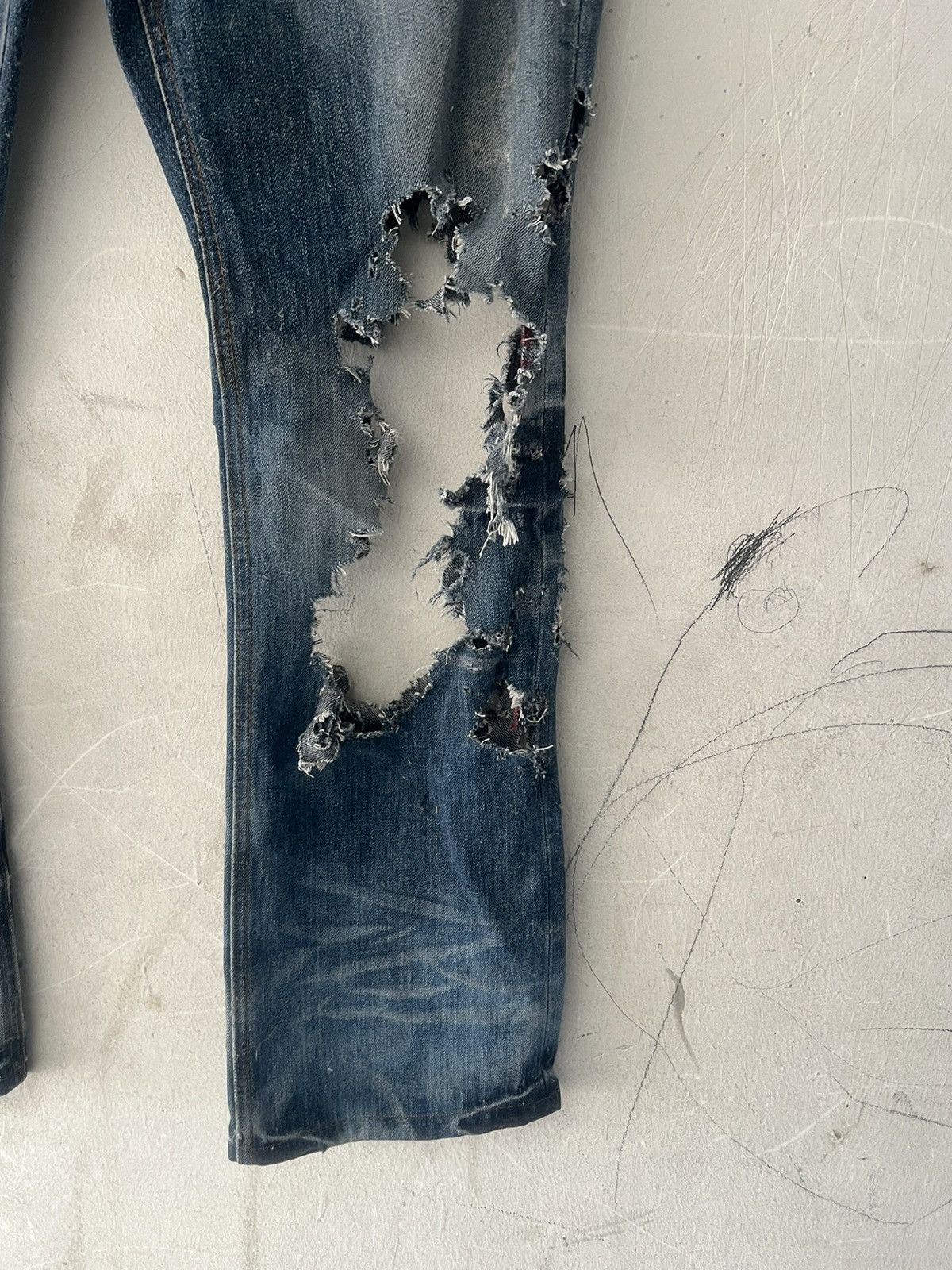 Hysteric Glamour SUPER THRASHED🔥SEMANTIC DESIGN RIPPED DENIM KURT KOBAIN Size US 33 - 4 Thumbnail