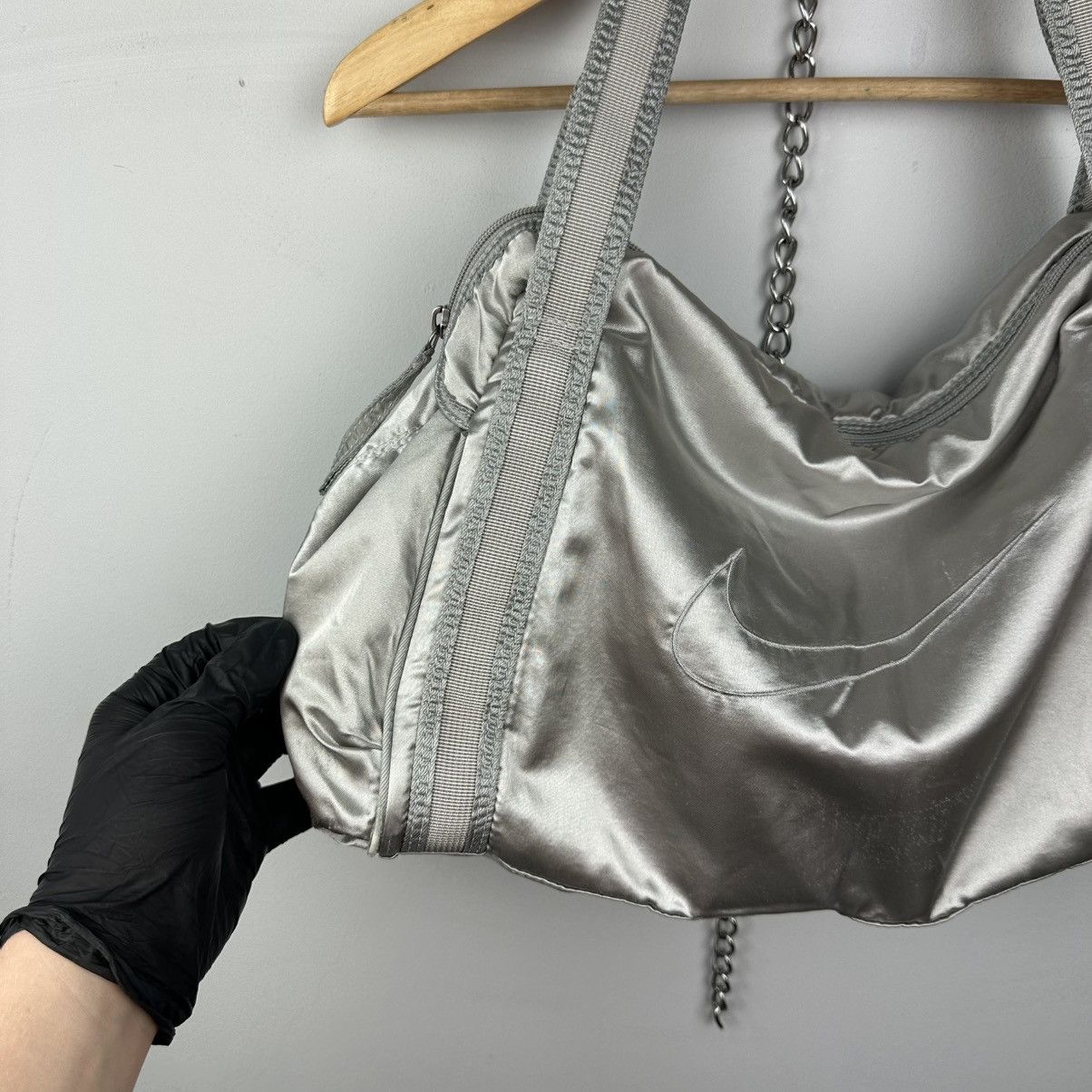 Nike Vintage Nike Silver Nylon Bag Size ONE SIZE - 3 Thumbnail