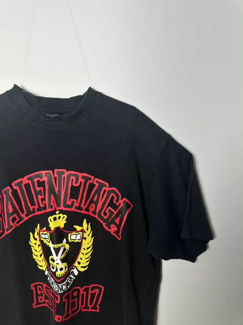 Balenciaga Balenciaga Round Neck Letter Printed Short Sleeve Size US M / EU 48-50 / 2 - 3 Thumbnail