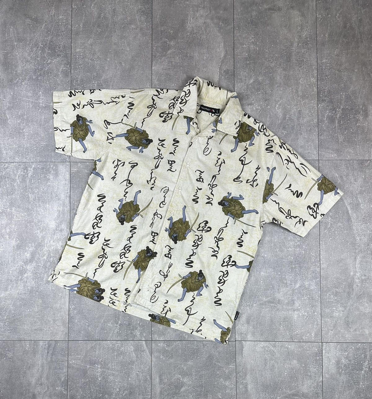 Other Trespass Japanese Crazy Outdoor Shirt Button Up Size US L / EU 52-54 / 3 - 1 Thumbnail