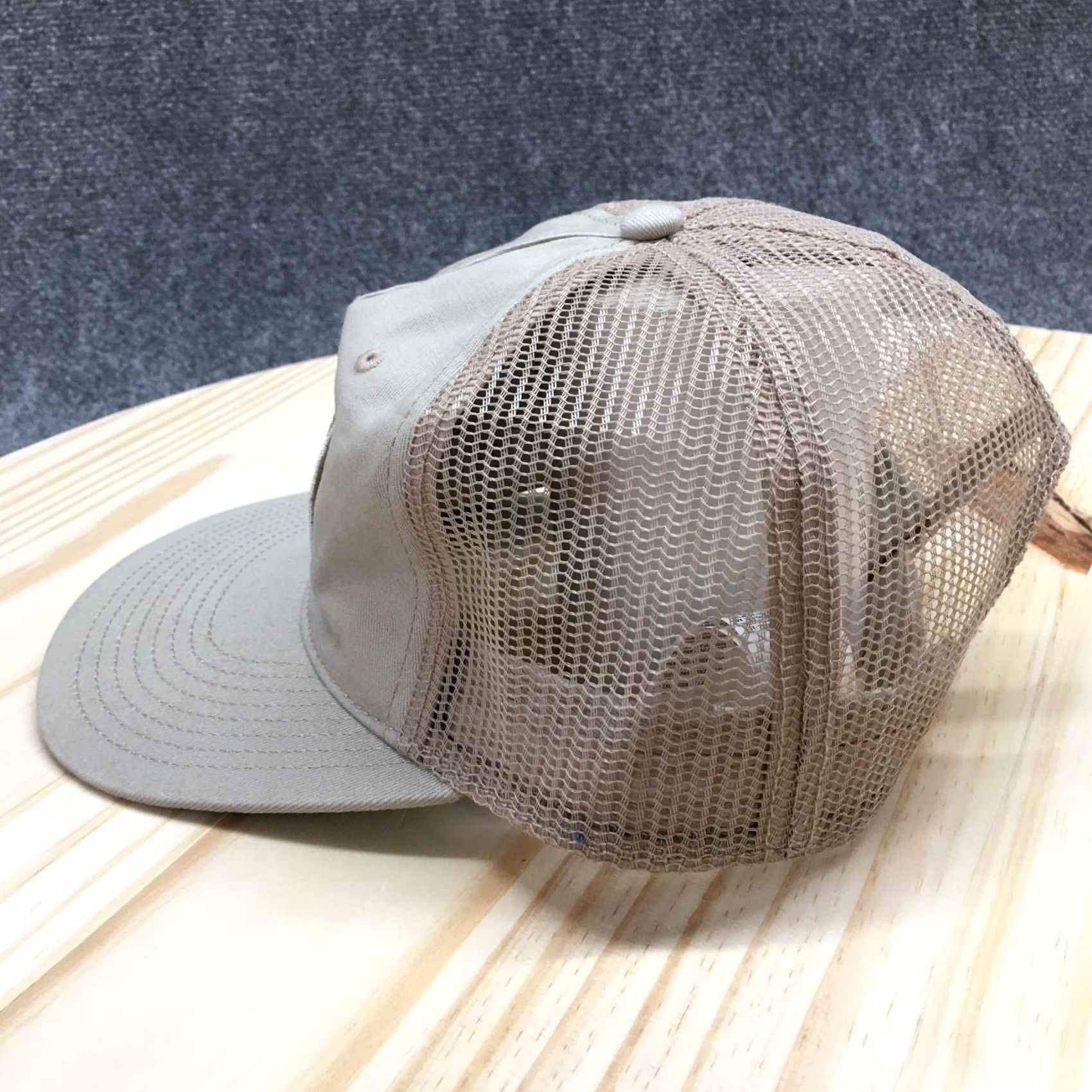American Eagle Outfitters American Eagle Trucker Hat Mens Brown OS Adjustable Flat Brim Embroidered Logo Size ONE SIZE - 5 Thumbnail