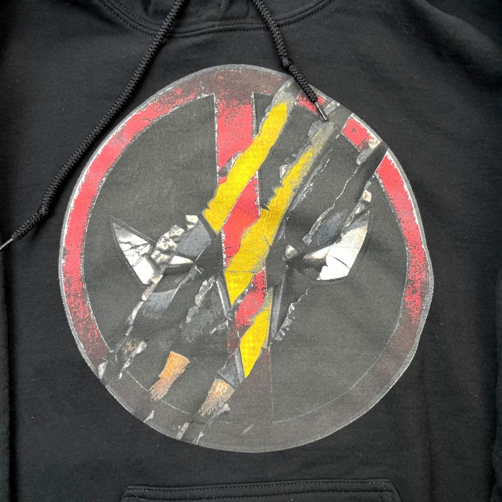 Vintage Deadpool And Wolverine Hoodie Marvel Graphic Print Pullover Mens Medium Black Jacket? Size US M / EU 48-50 / 2 - 2 Thumbnail