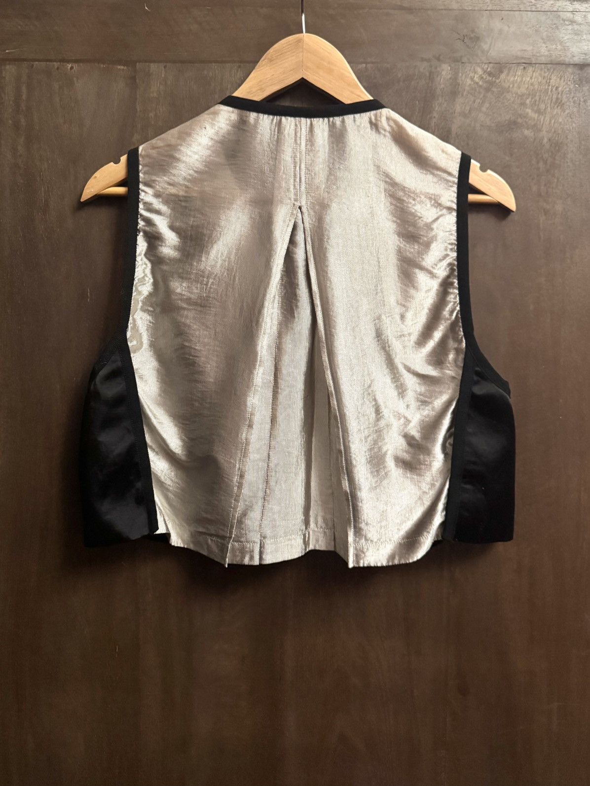 Ann Demeulemeester ann demeulemeester black satin short jacket vest S men Size US S / EU 44-46 / 1 - 5 Thumbnail