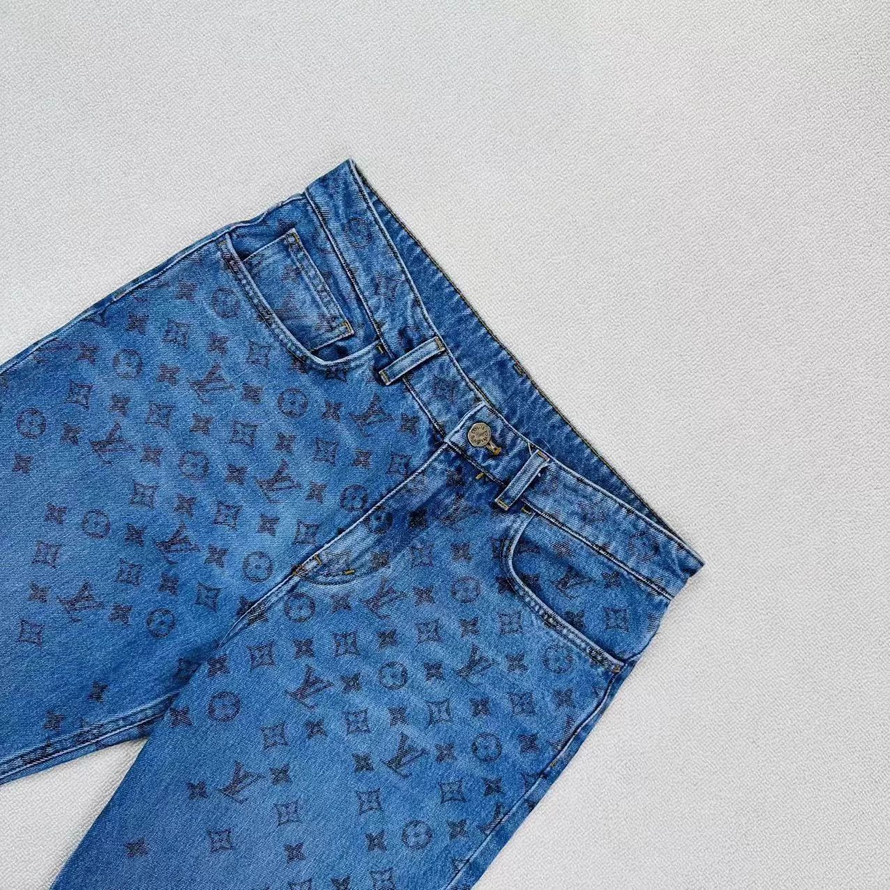 Louis Vuitton LV gradient monogram jeans 28W excellent condition Size 28" / US 6 / IT 42 - 3 Thumbnail