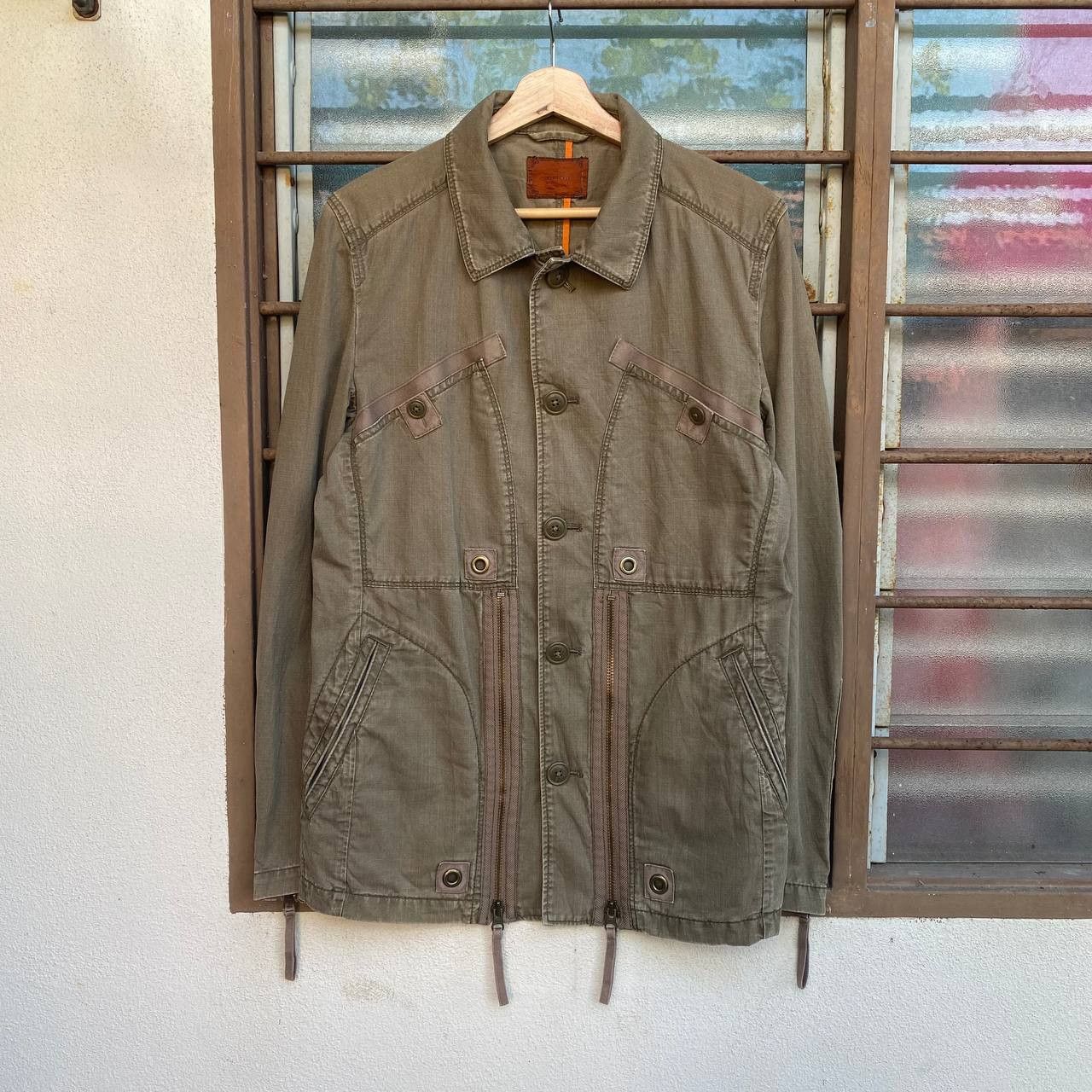 20471120 × 5351 POUR LES HOMMES × Le Grande Bleu (L.G.B.) RARE 291295 HOMME ROCK N ROLL UTILITY SURVIVAL JACKET Size US M / EU 48-50 / 2 - 2 Thumbnail